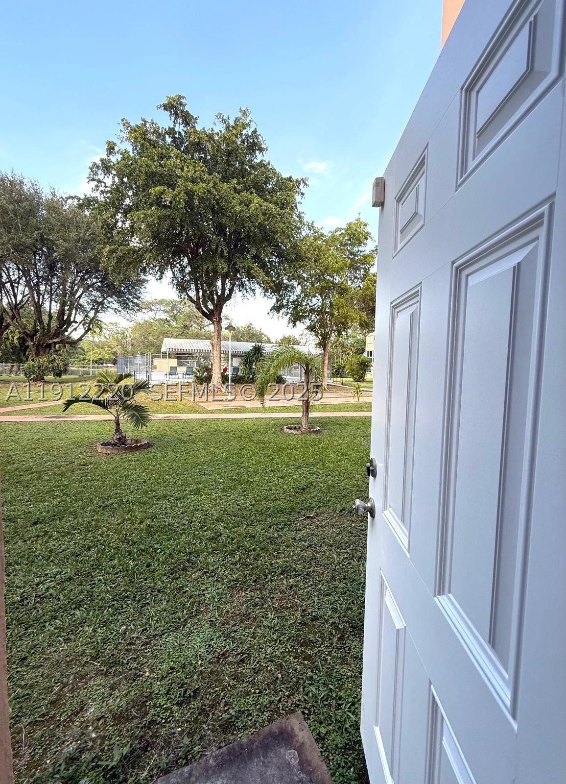 ROLLING GREEN CONDO F - Residential