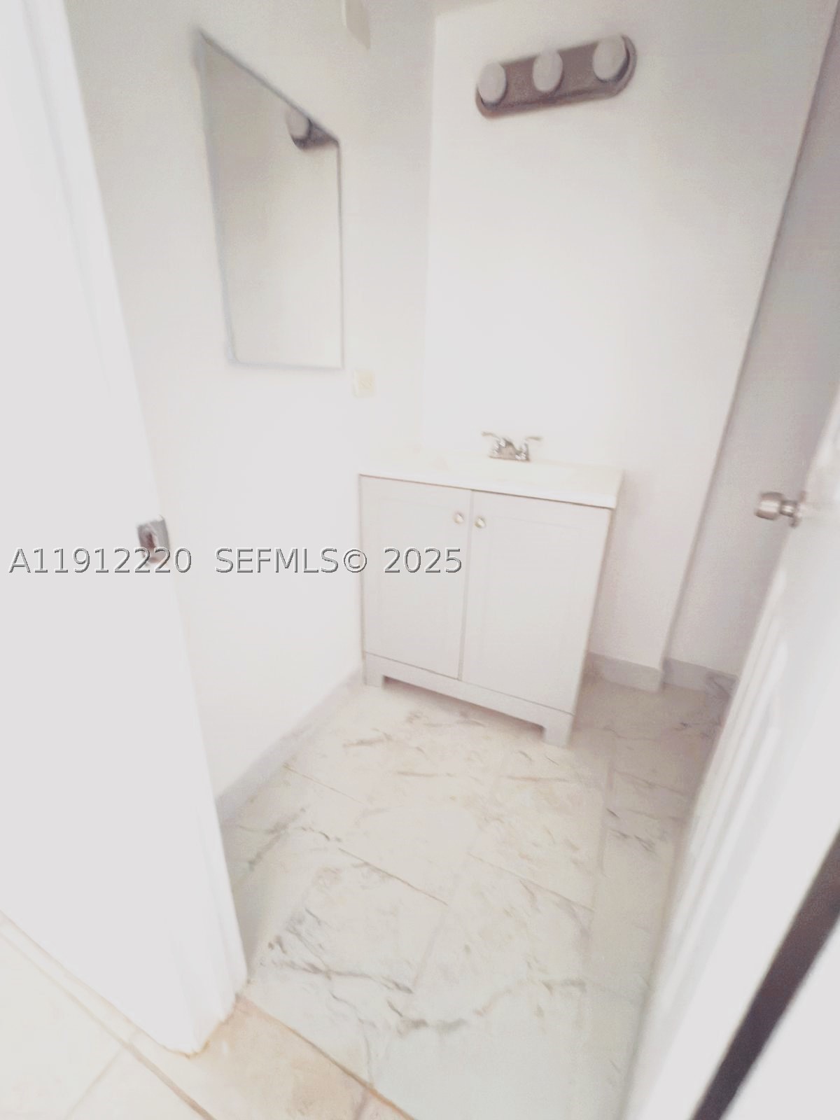 ROLLING GREEN CONDO F - Residential