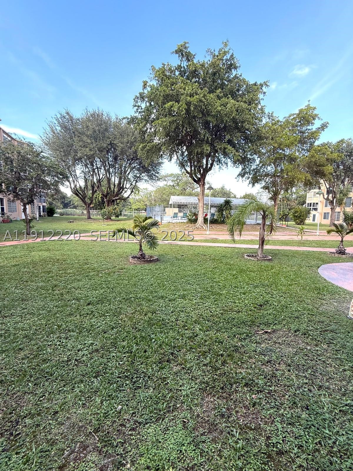 ROLLING GREEN CONDO F - Residential