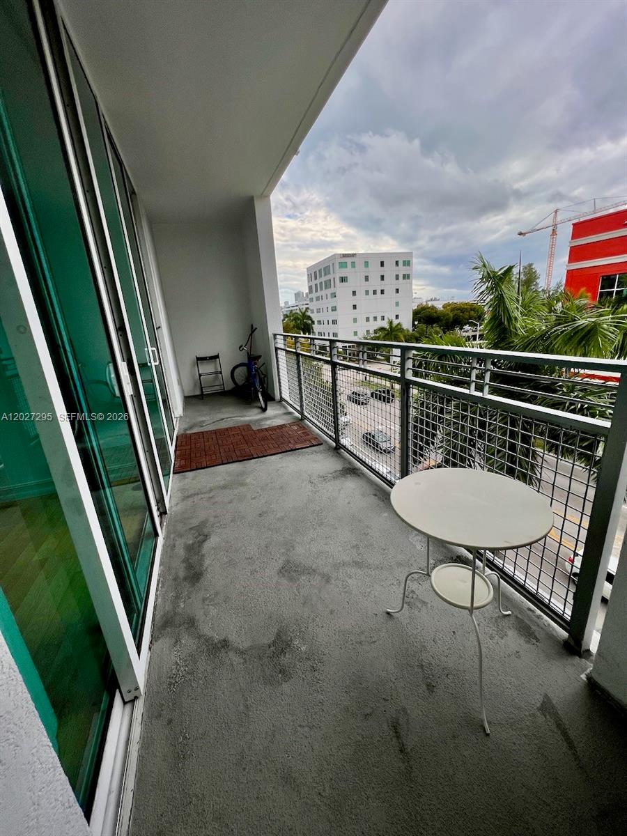 CITY 24 CONDO - Residential Lease
