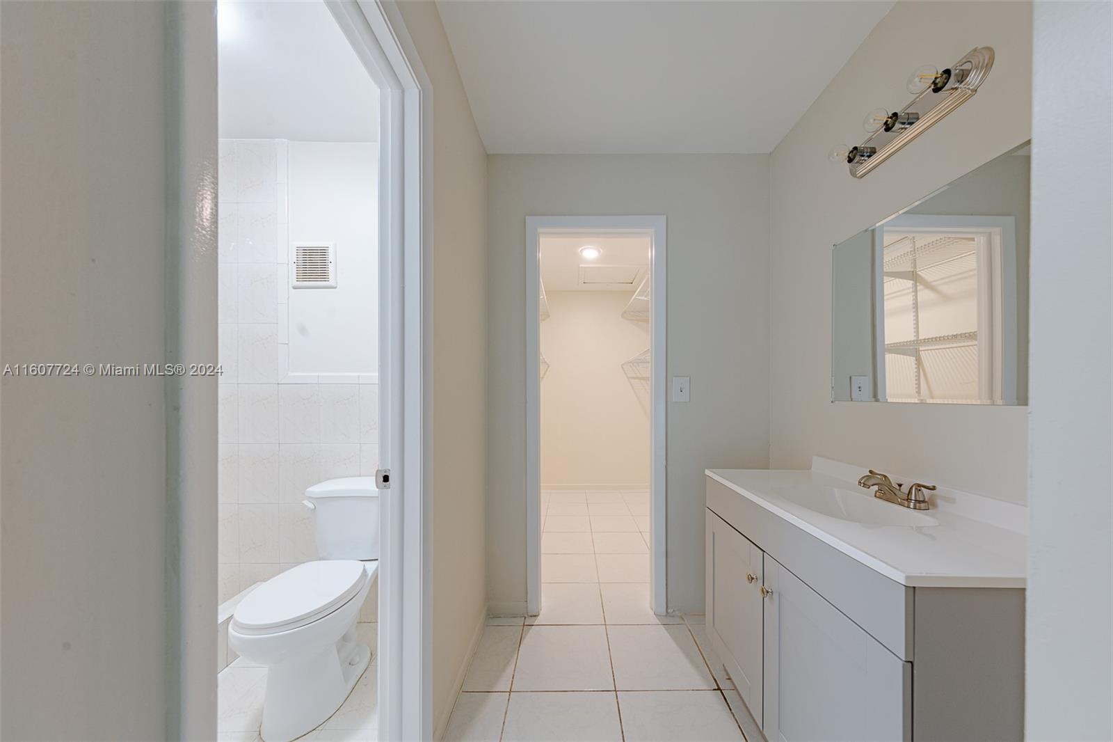 BANYAN TREE SIX CONDO - Residential Lease