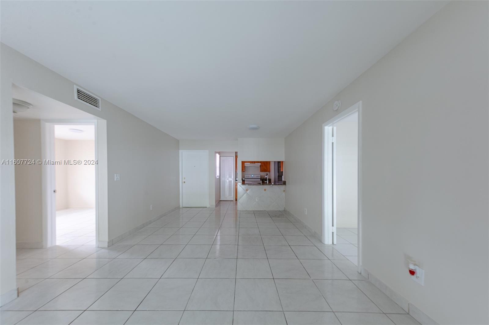 BANYAN TREE SIX CONDO - Residential Lease