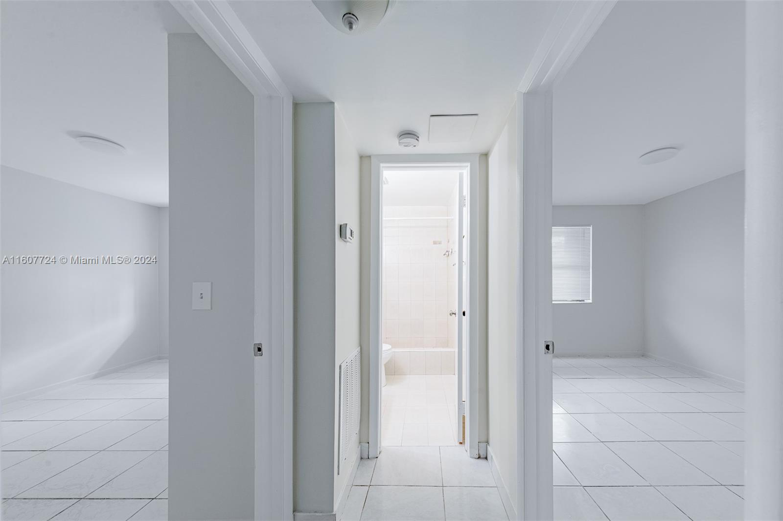 BANYAN TREE SIX CONDO - Residential Lease