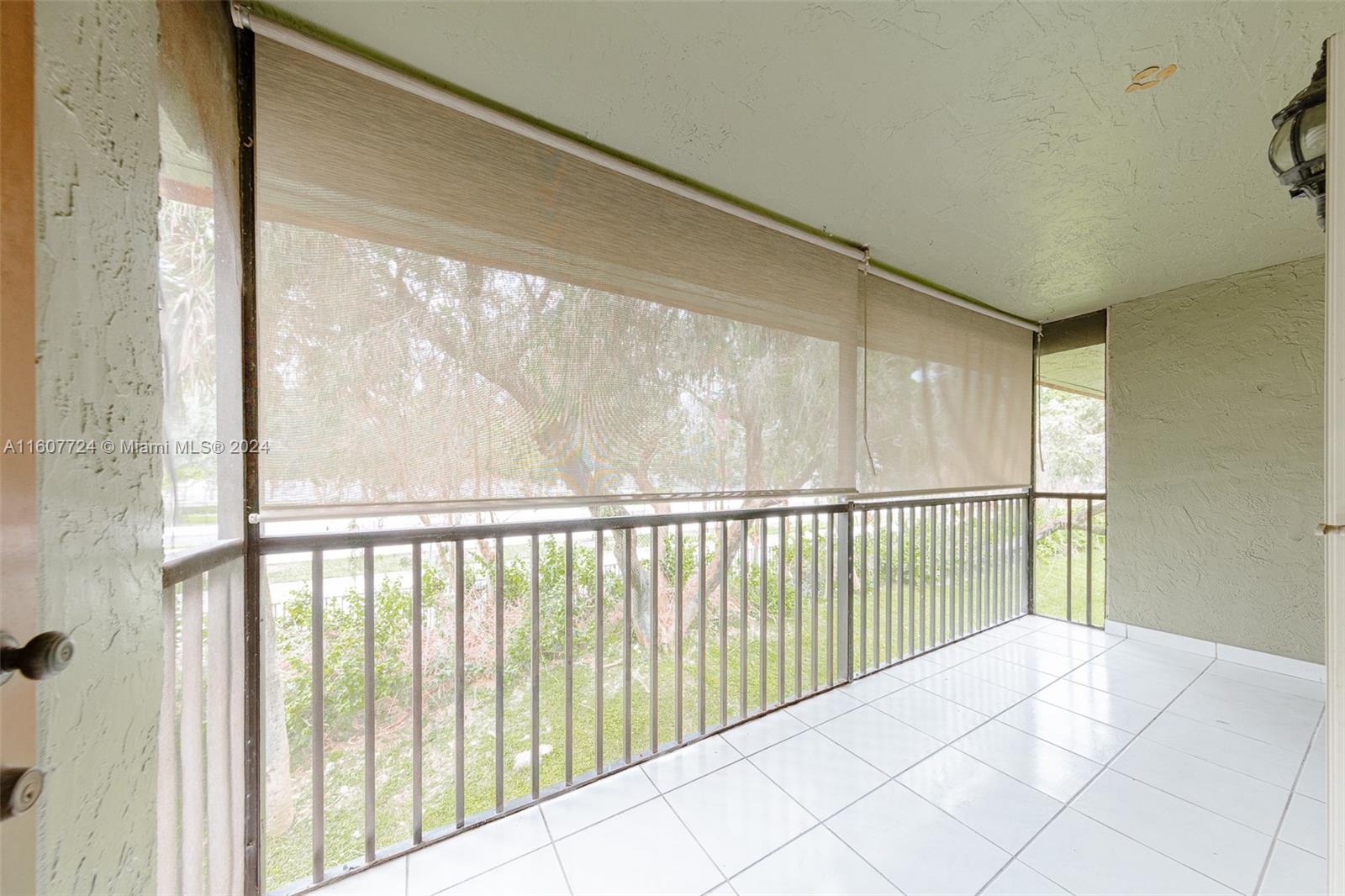 BANYAN TREE SIX CONDO - Residential Lease