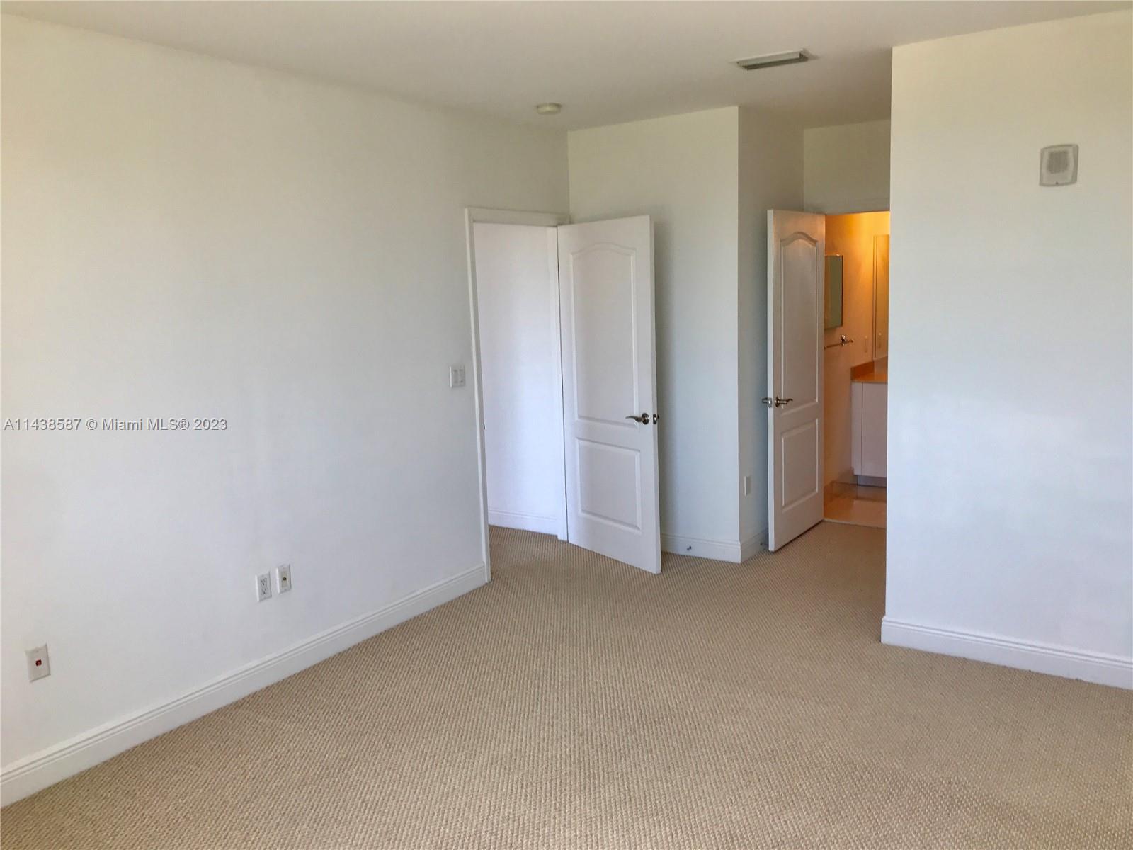 BRICKELL WAY CONDO - Residential Lease