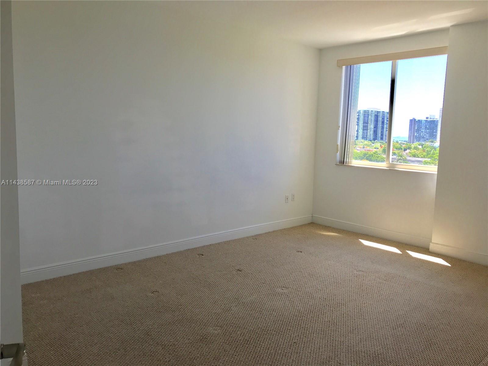BRICKELL WAY CONDO - Residential Lease