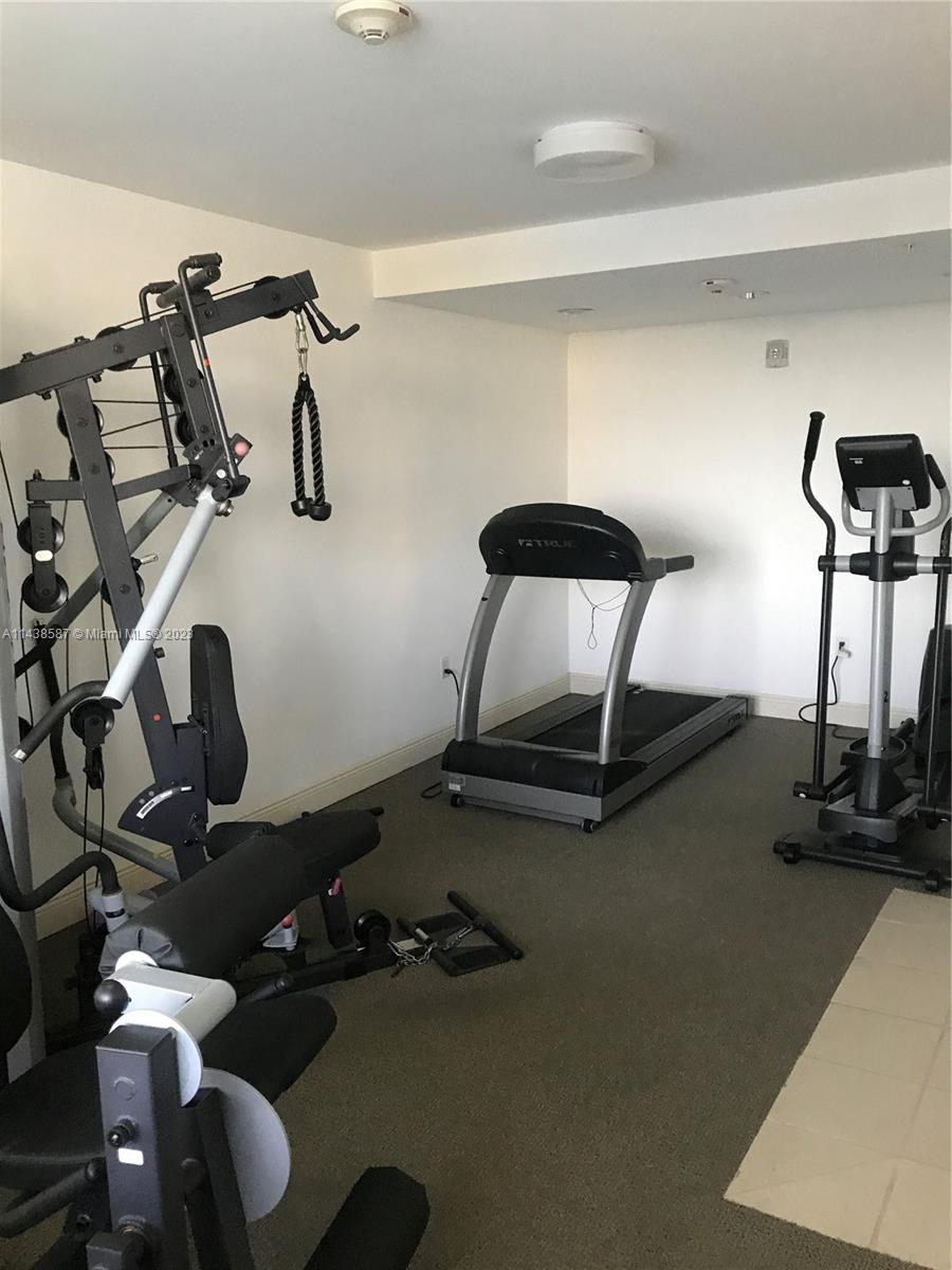 BRICKELL WAY CONDO - Residential Lease
