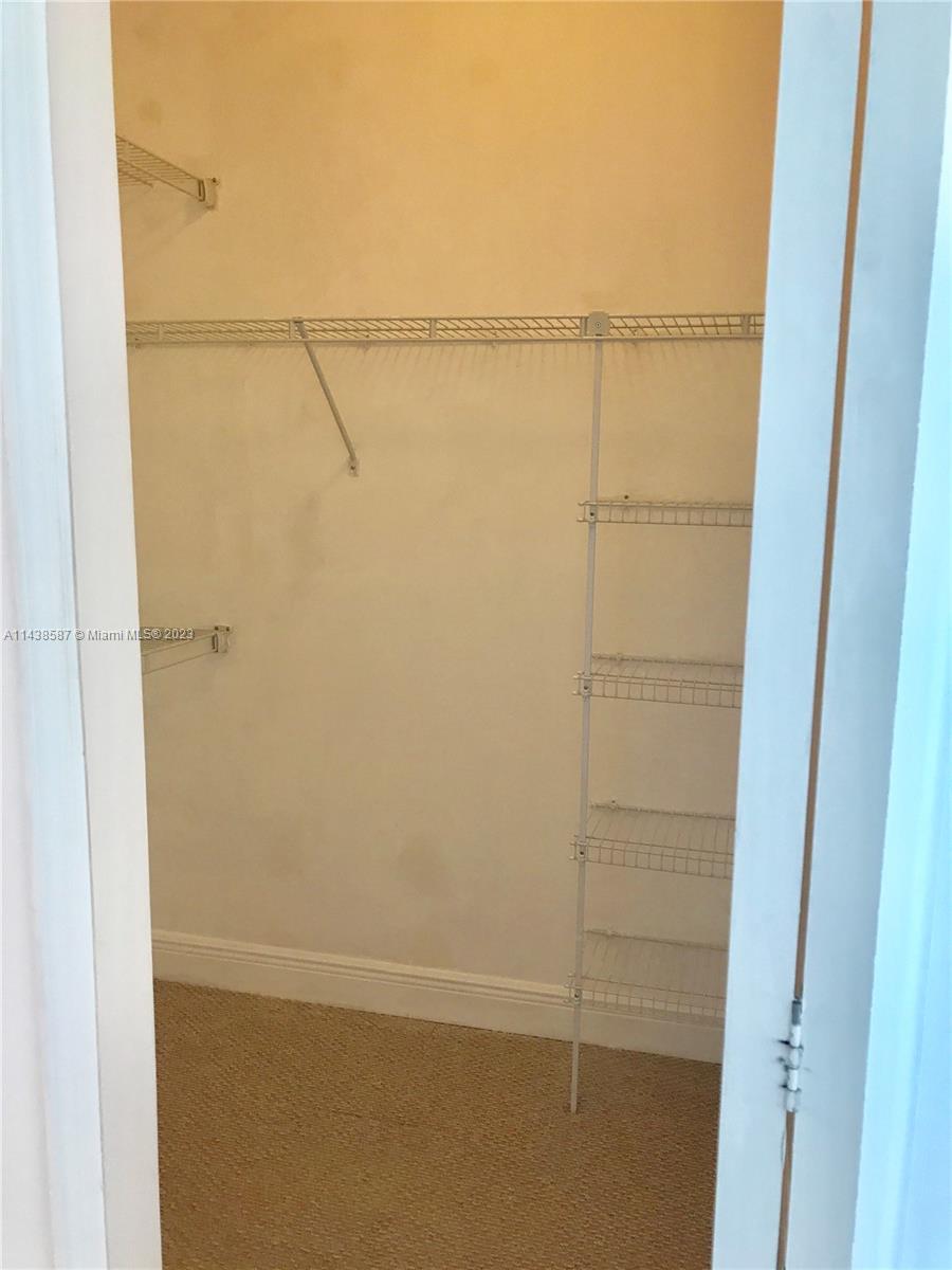 BRICKELL WAY CONDO - Residential Lease