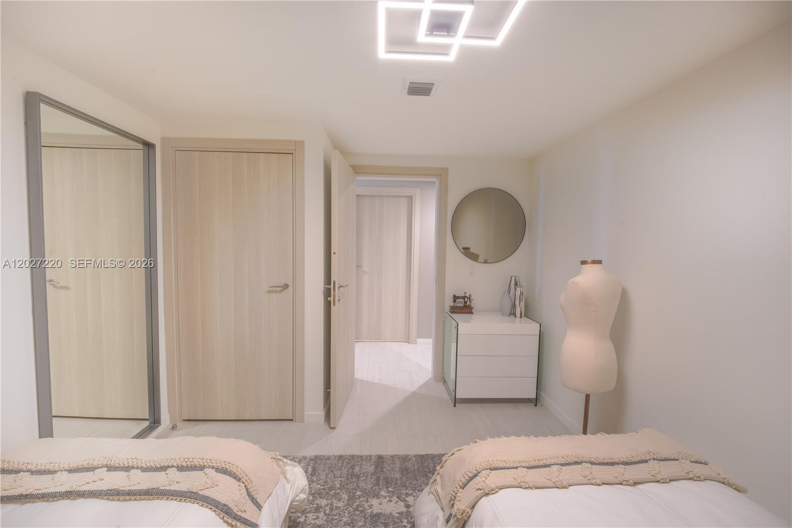 BRICKELL FLATIRON CONDO - Residential Lease
