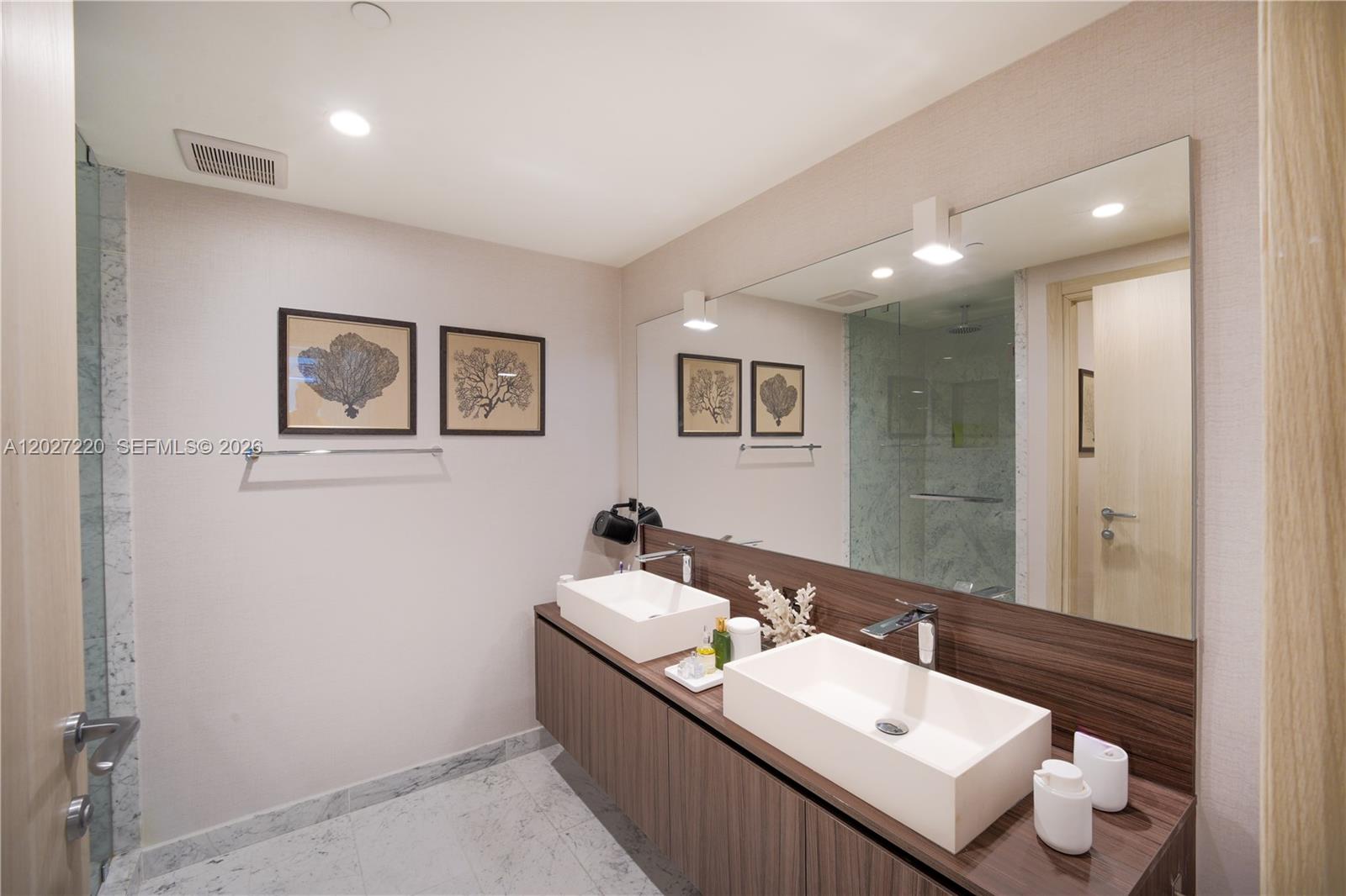 BRICKELL FLATIRON CONDO - Residential Lease
