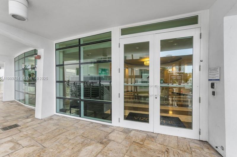 VIZCAYNE SOUTH CONDO - Residential