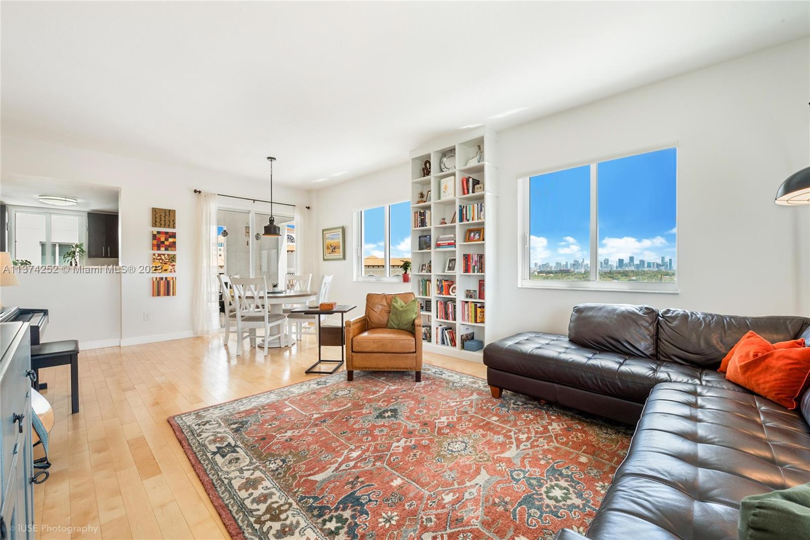 TEN ARAGON CONDO - Residential