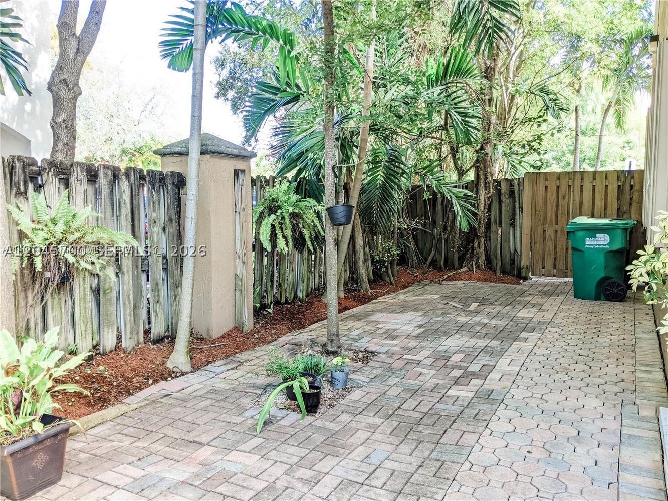 VILLA CASTILLO - Residential Lease