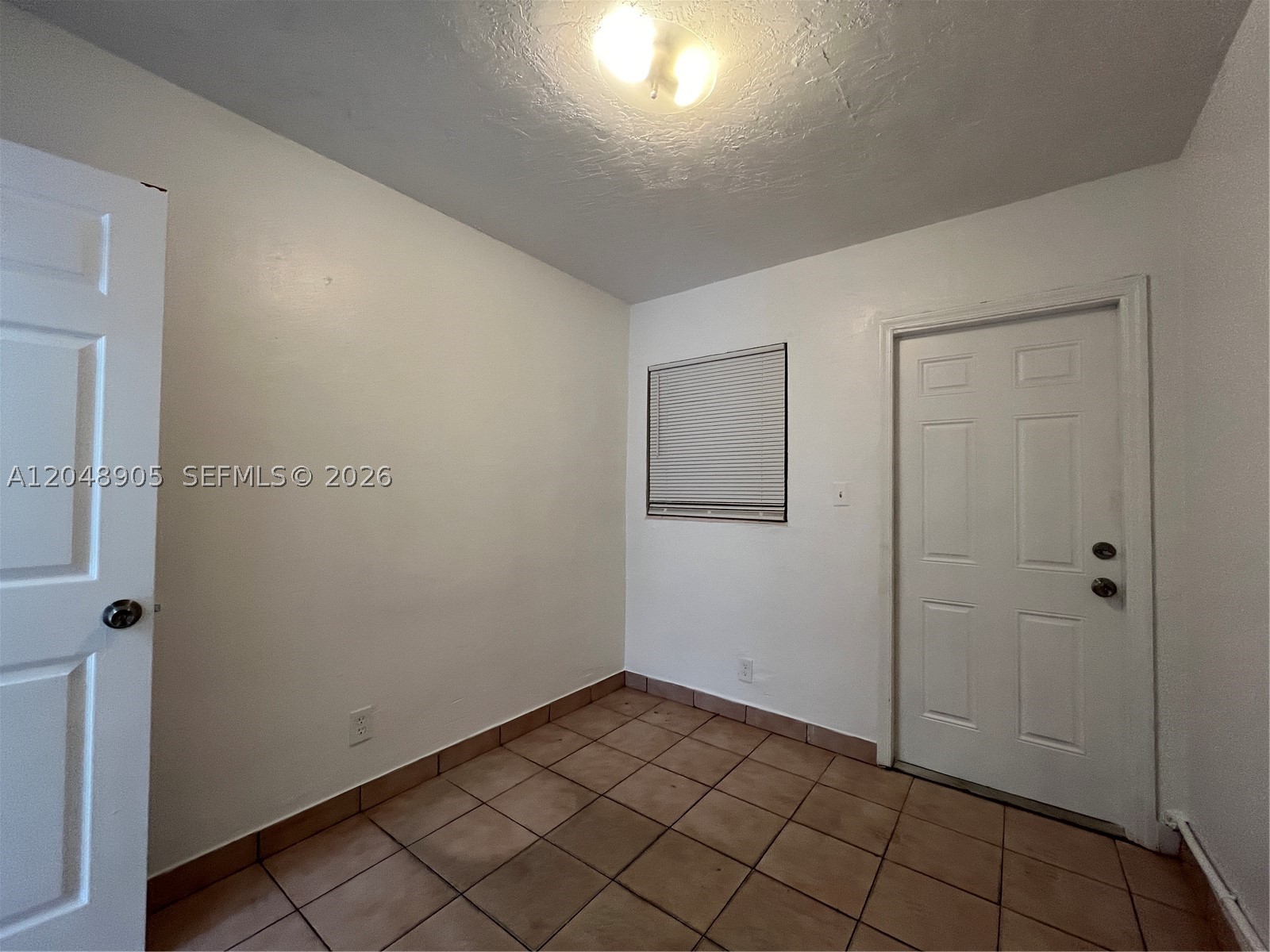 ¤33-48-42 W 50 OF E 435 - Residential Income