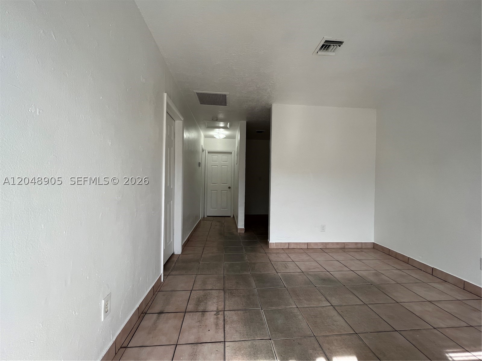¤33-48-42 W 50 OF E 435 - Residential Income
