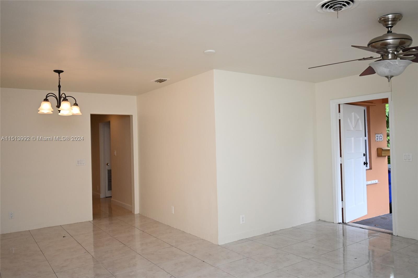 DEERFIELD BEACH ESTATES S - Residential Lease