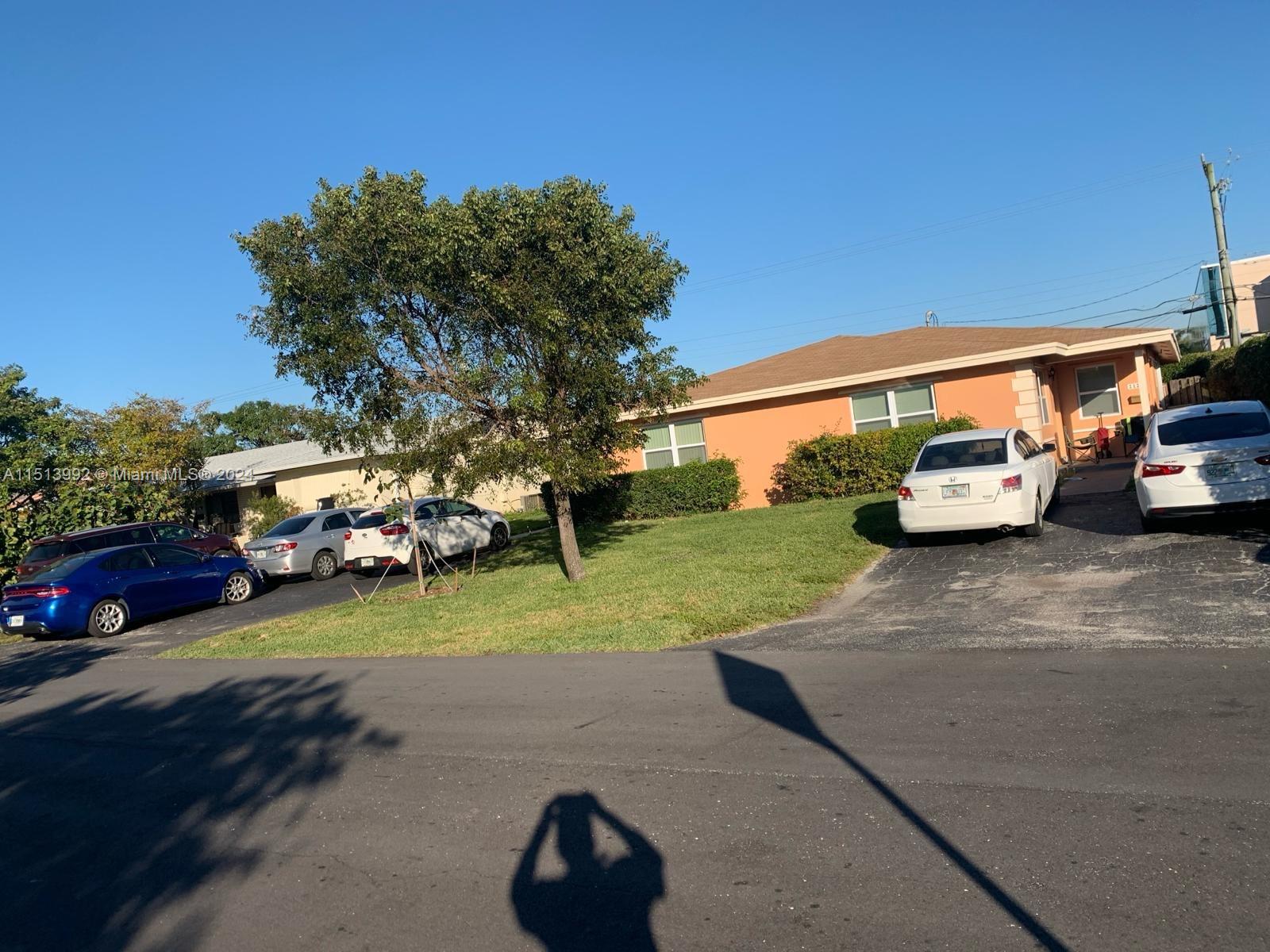 DEERFIELD BEACH ESTATES S - Residential Lease