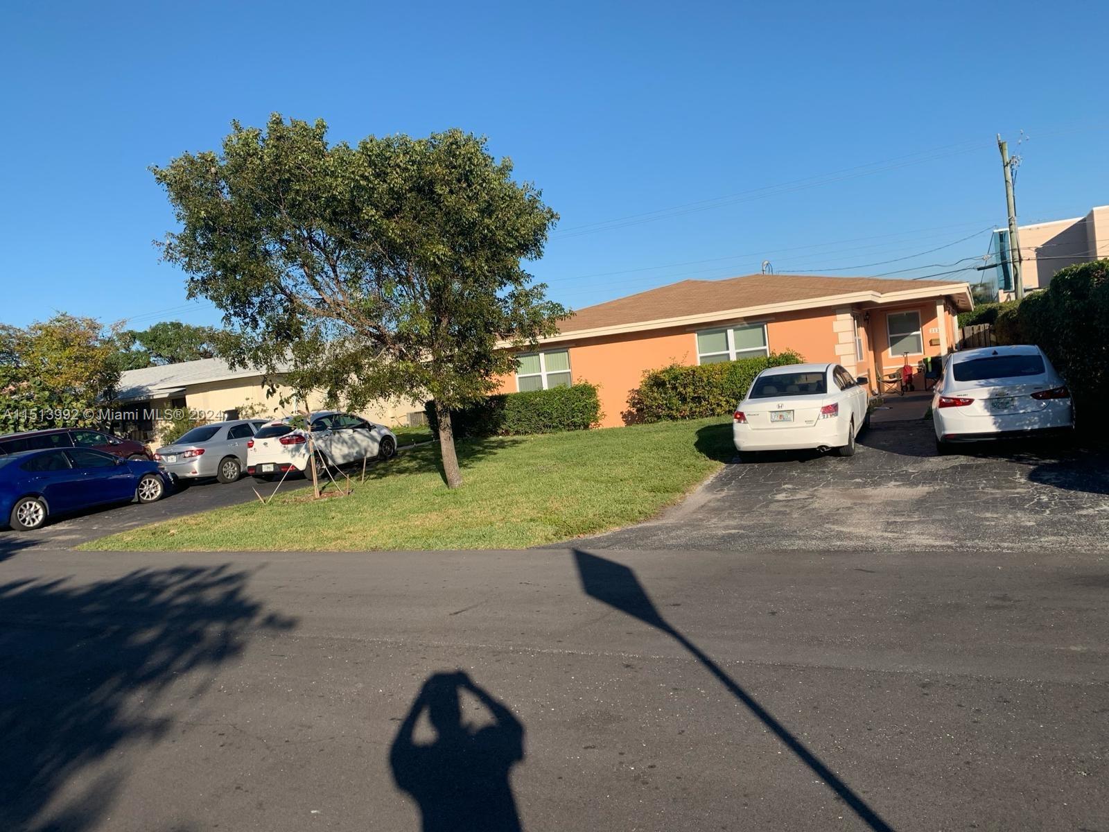 DEERFIELD BEACH ESTATES S - Residential Lease