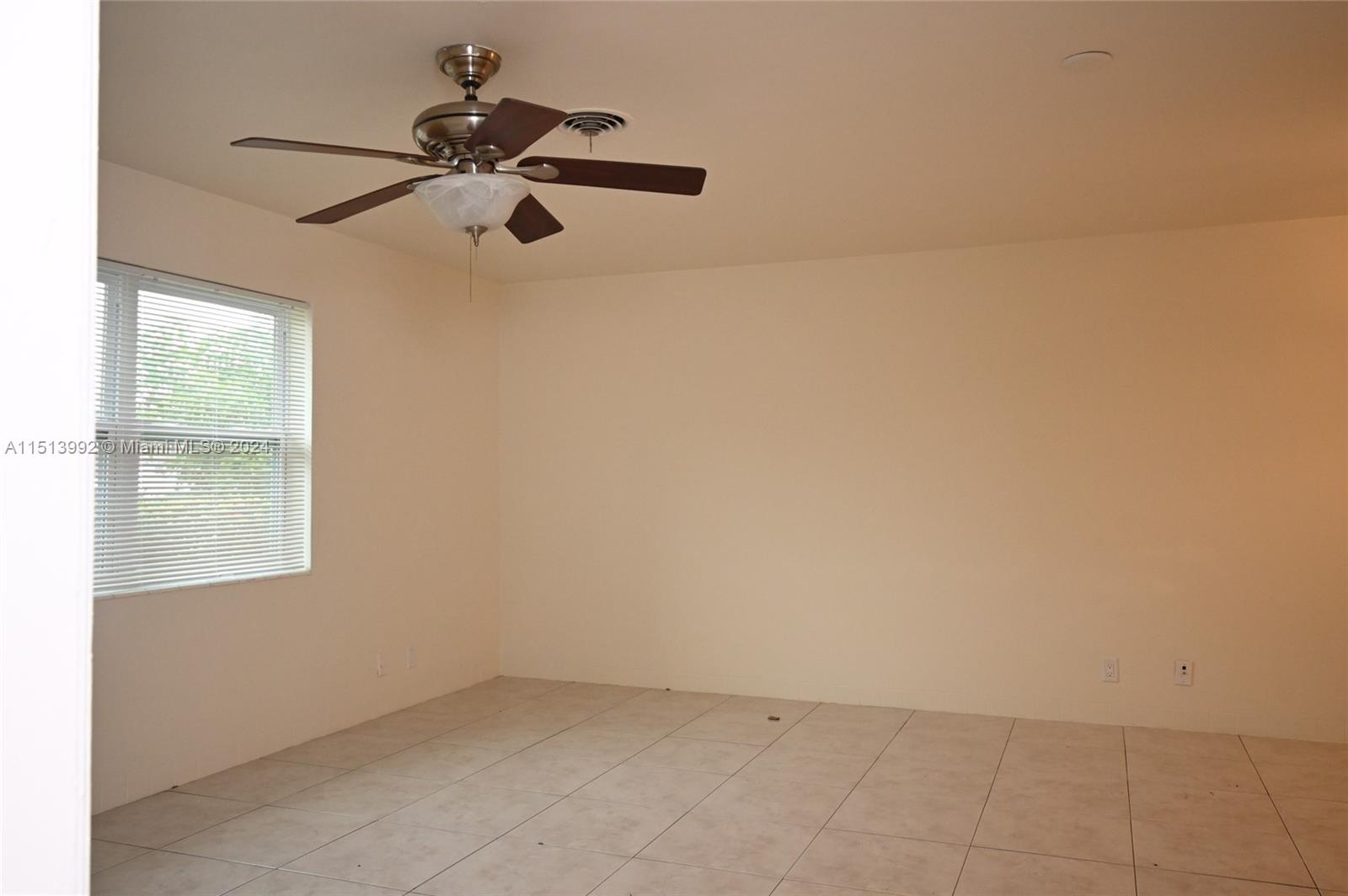 DEERFIELD BEACH ESTATES S - Residential Lease