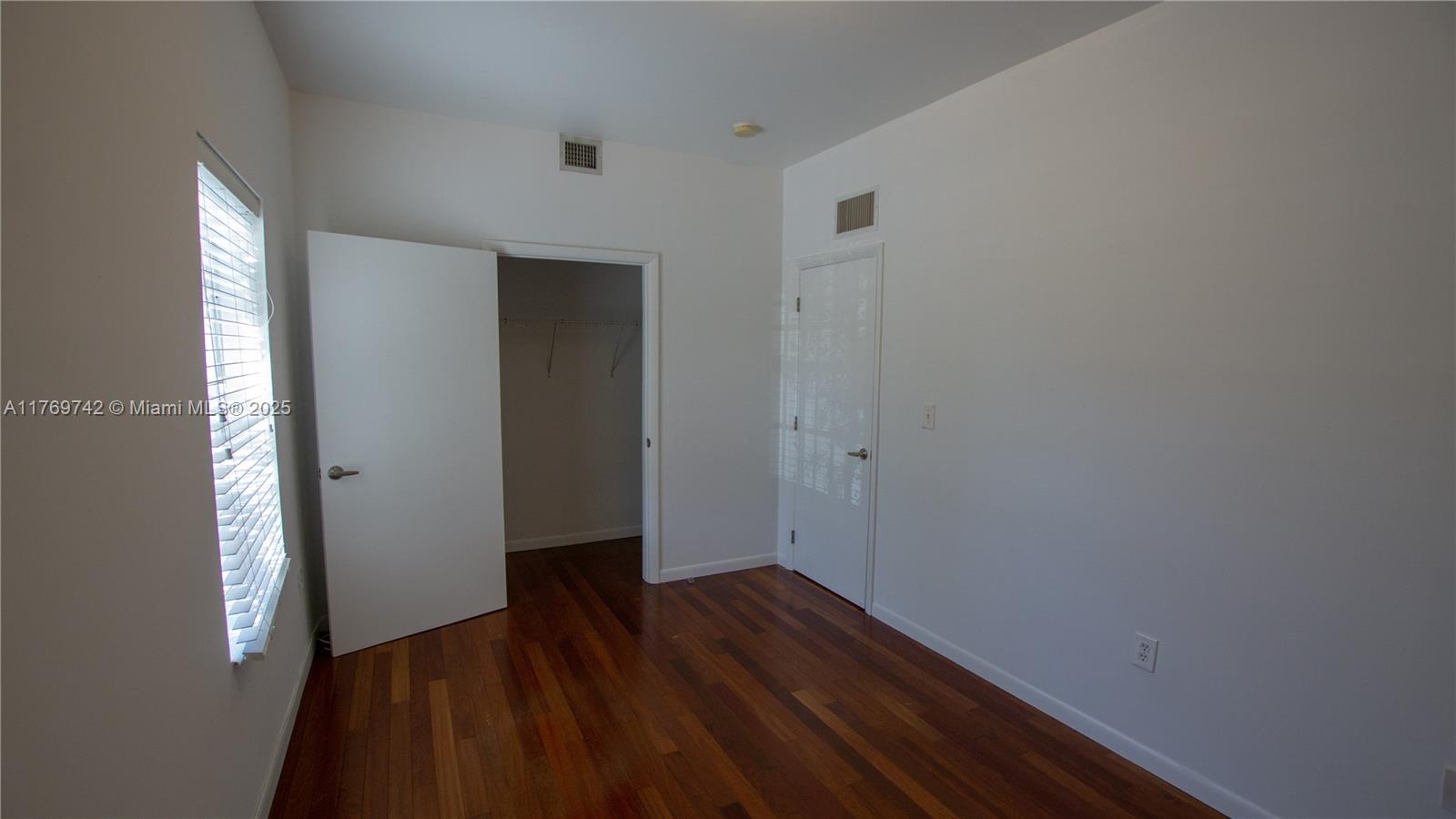 MYSTIC CONDO - Residential