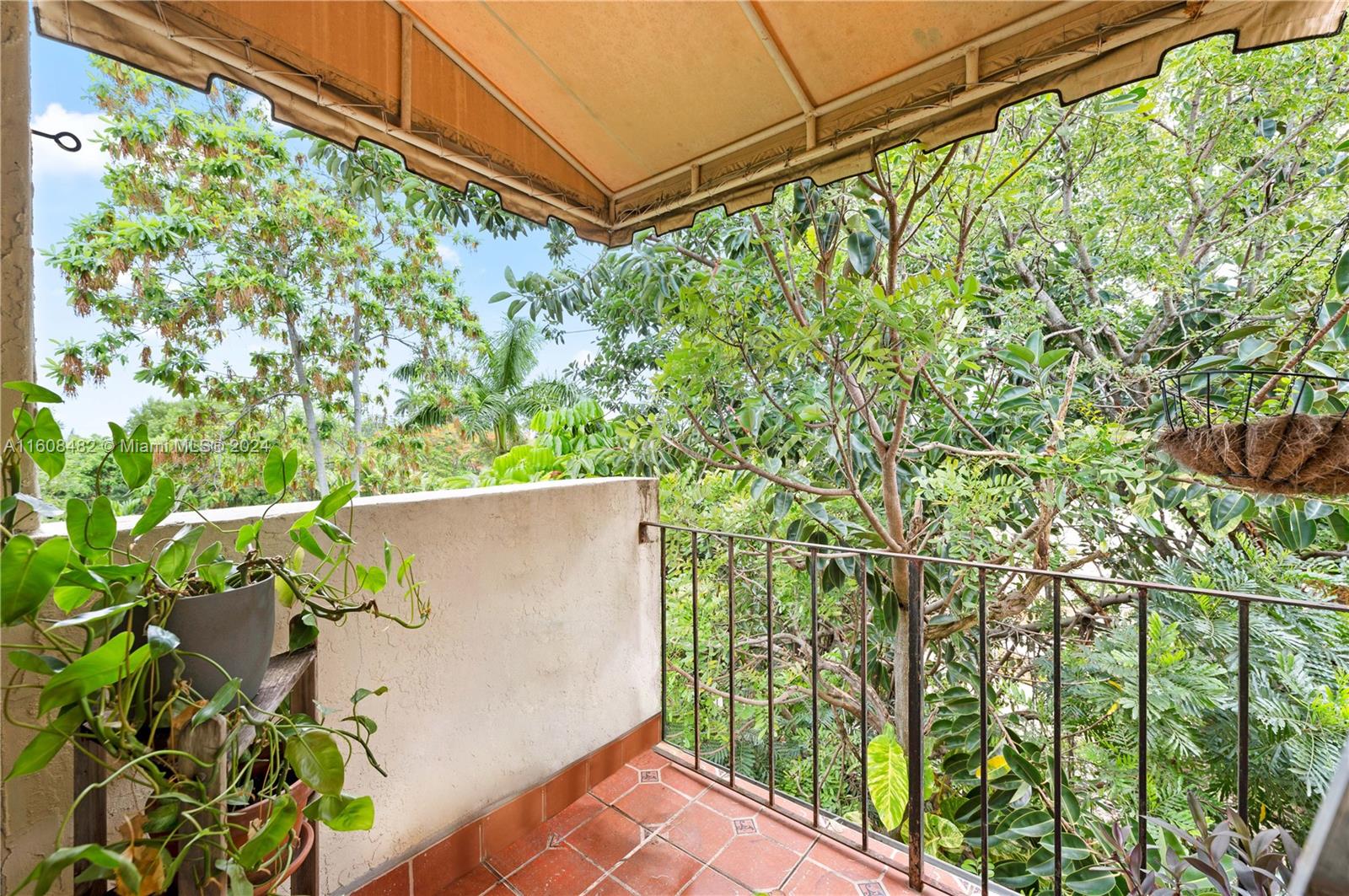 BRICKELL FOREST CONDO - Residential Lease