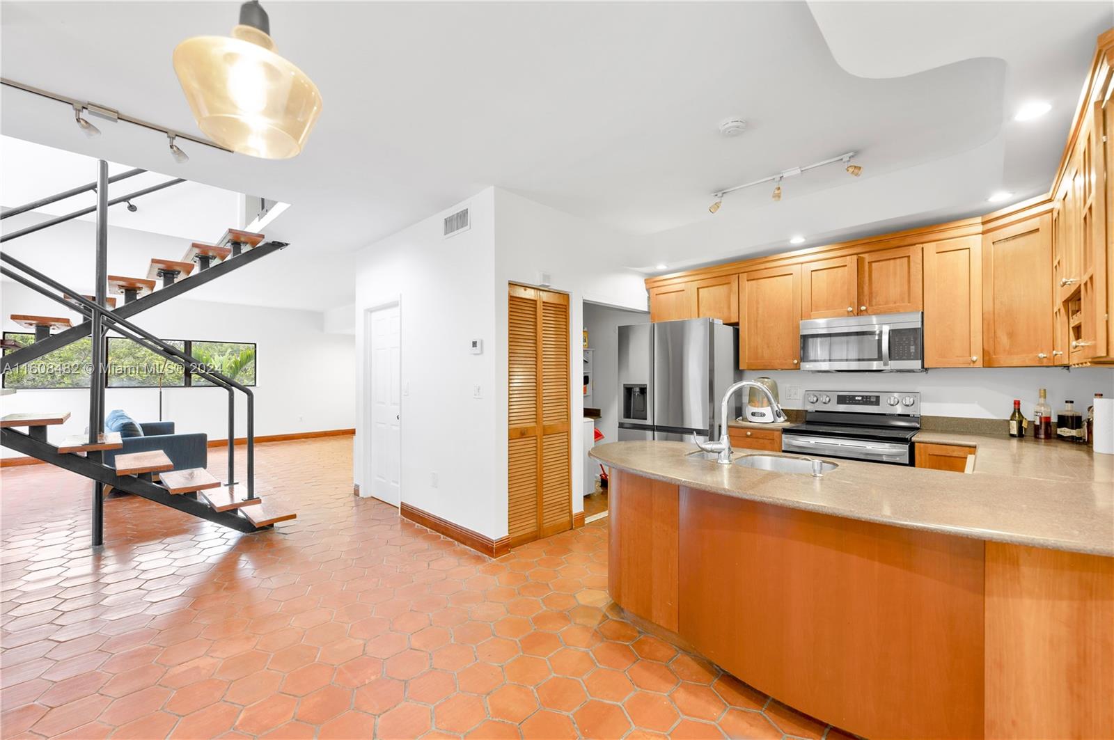 BRICKELL FOREST CONDO - Residential Lease