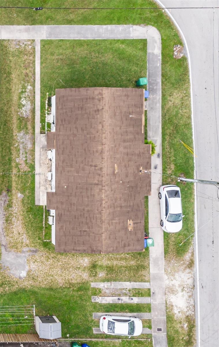 RIVERSIDE FARMS - Residential