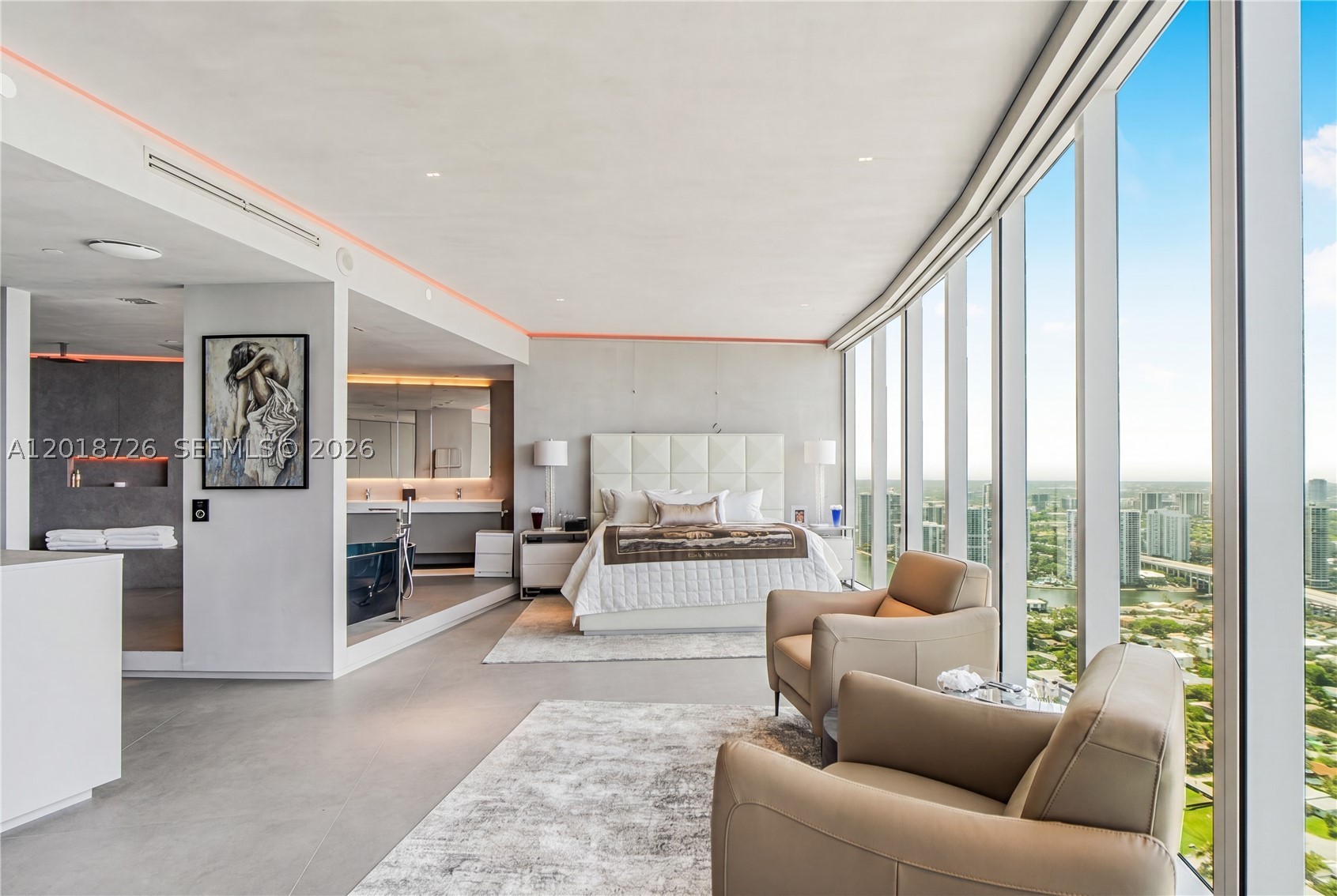 18555 COLLINS AVENUE COND - Residential