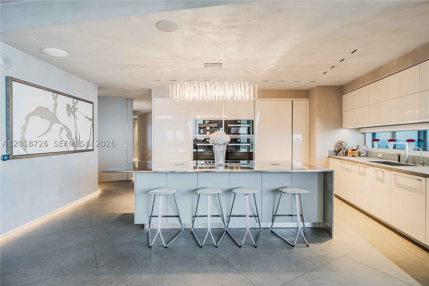 18555 COLLINS AVENUE COND - Residential