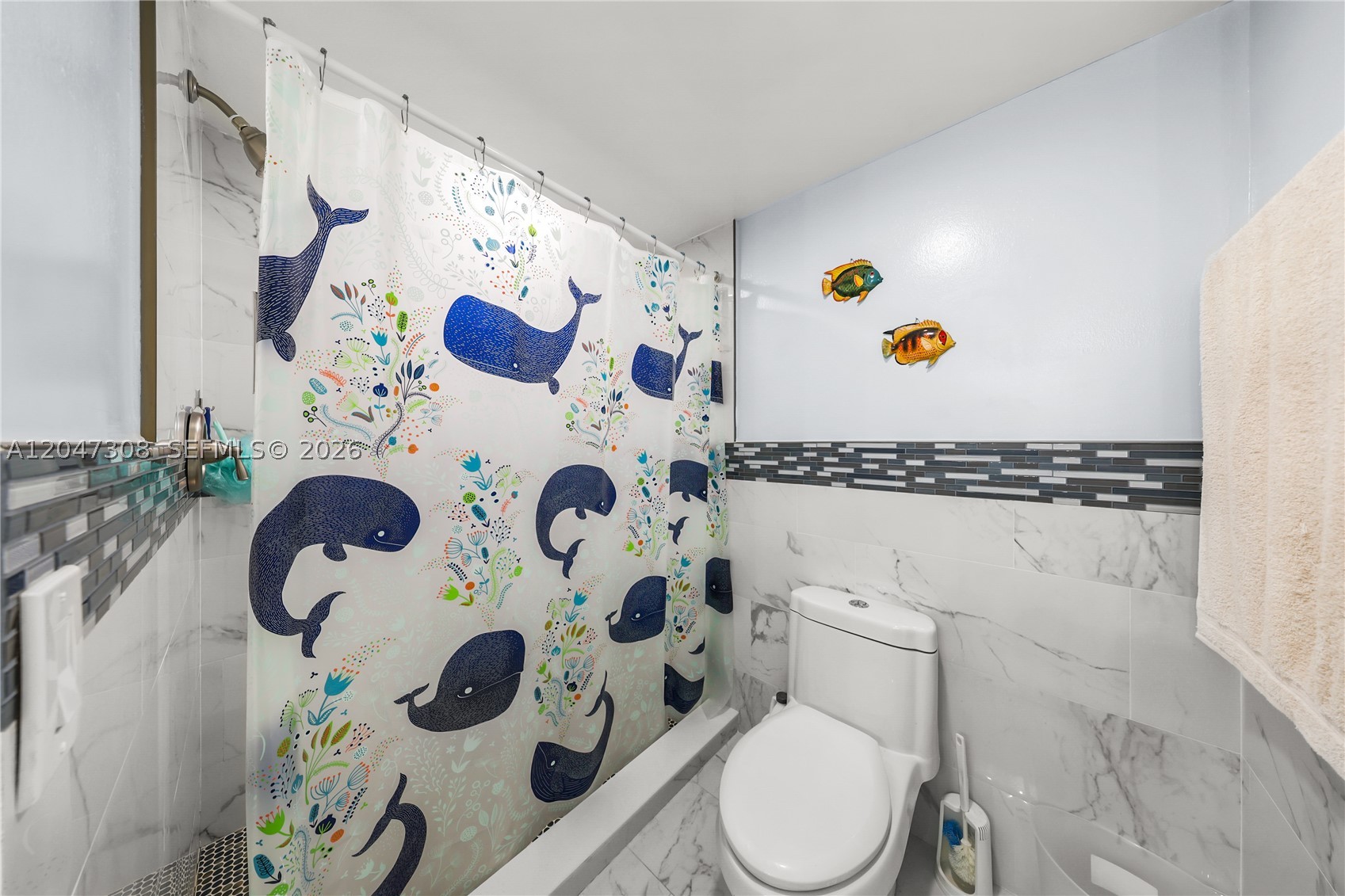 IMPERIAL TOWERS CONDO - Residential