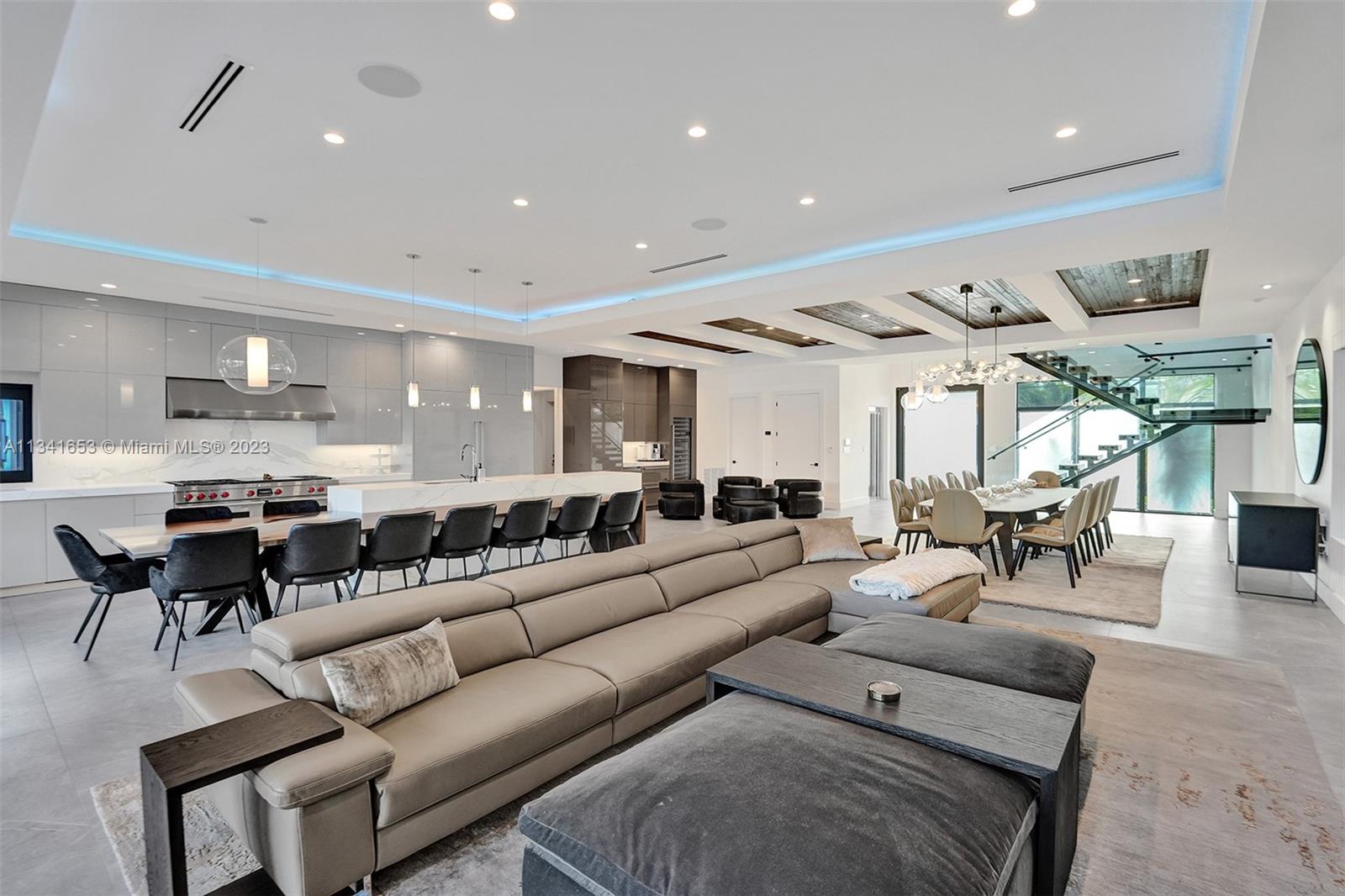 LITTLE HARBOR ON THE HILL - Residential