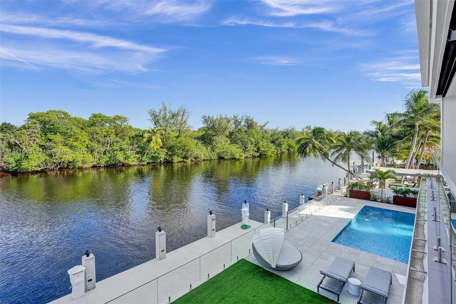 LITTLE HARBOR ON THE HILL - Residential