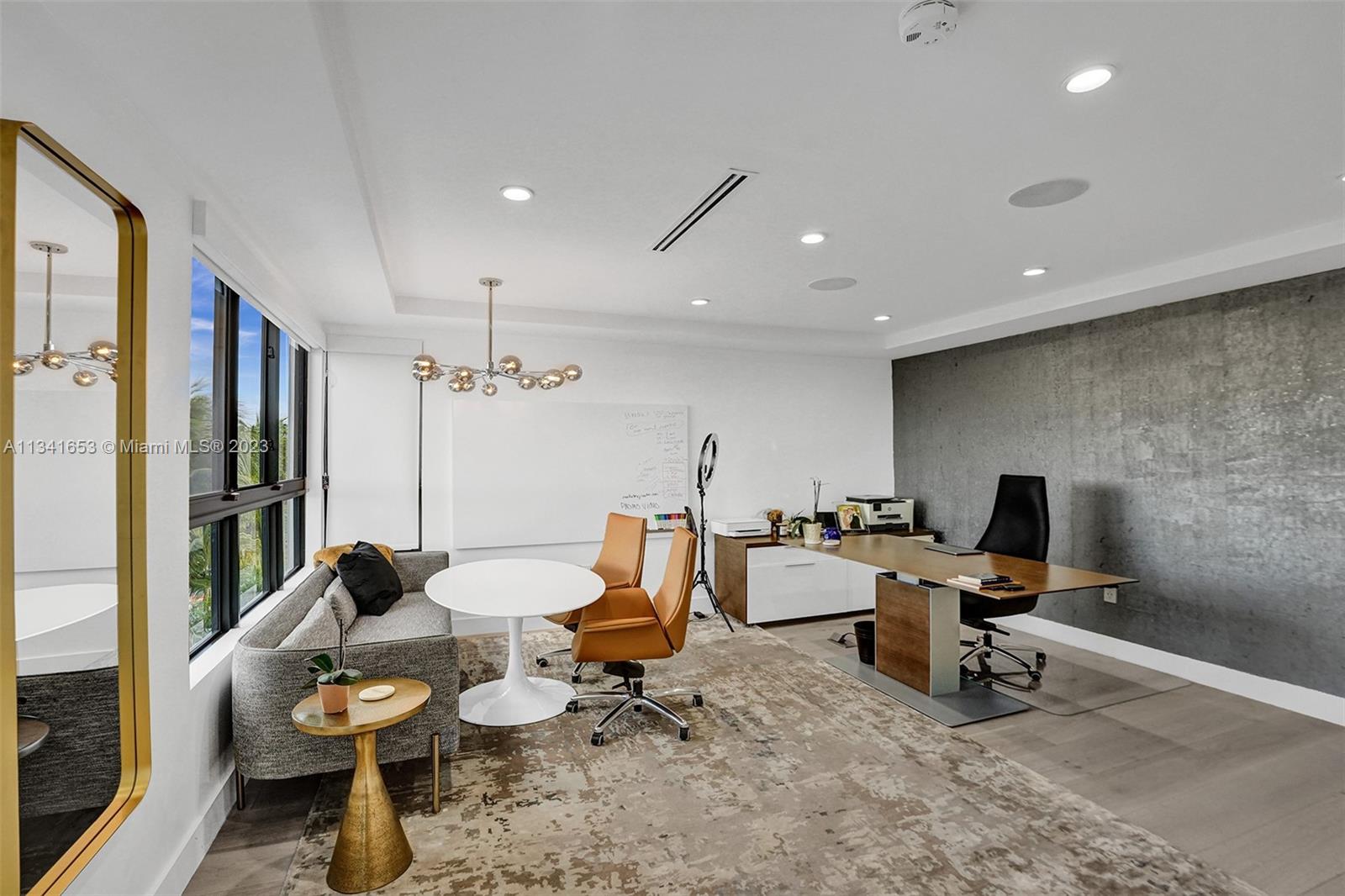 LITTLE HARBOR ON THE HILL - Residential