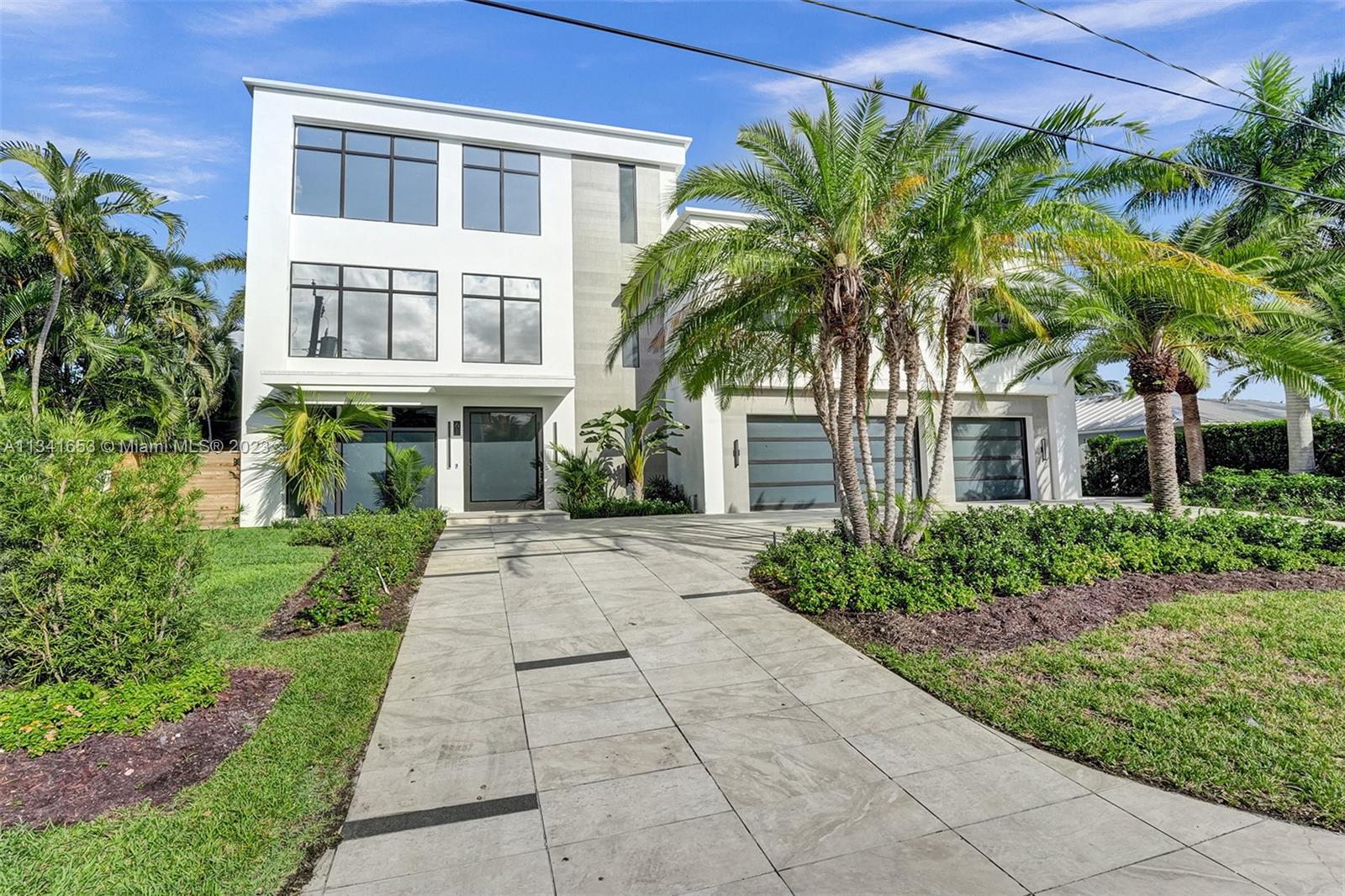 LITTLE HARBOR ON THE HILL - Residential