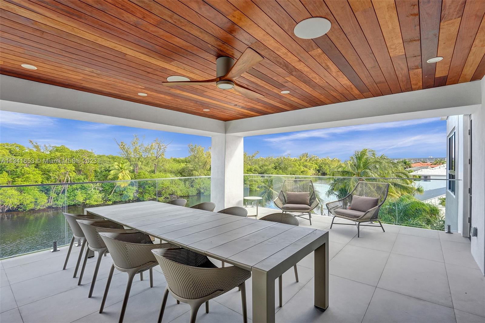 LITTLE HARBOR ON THE HILL - Residential