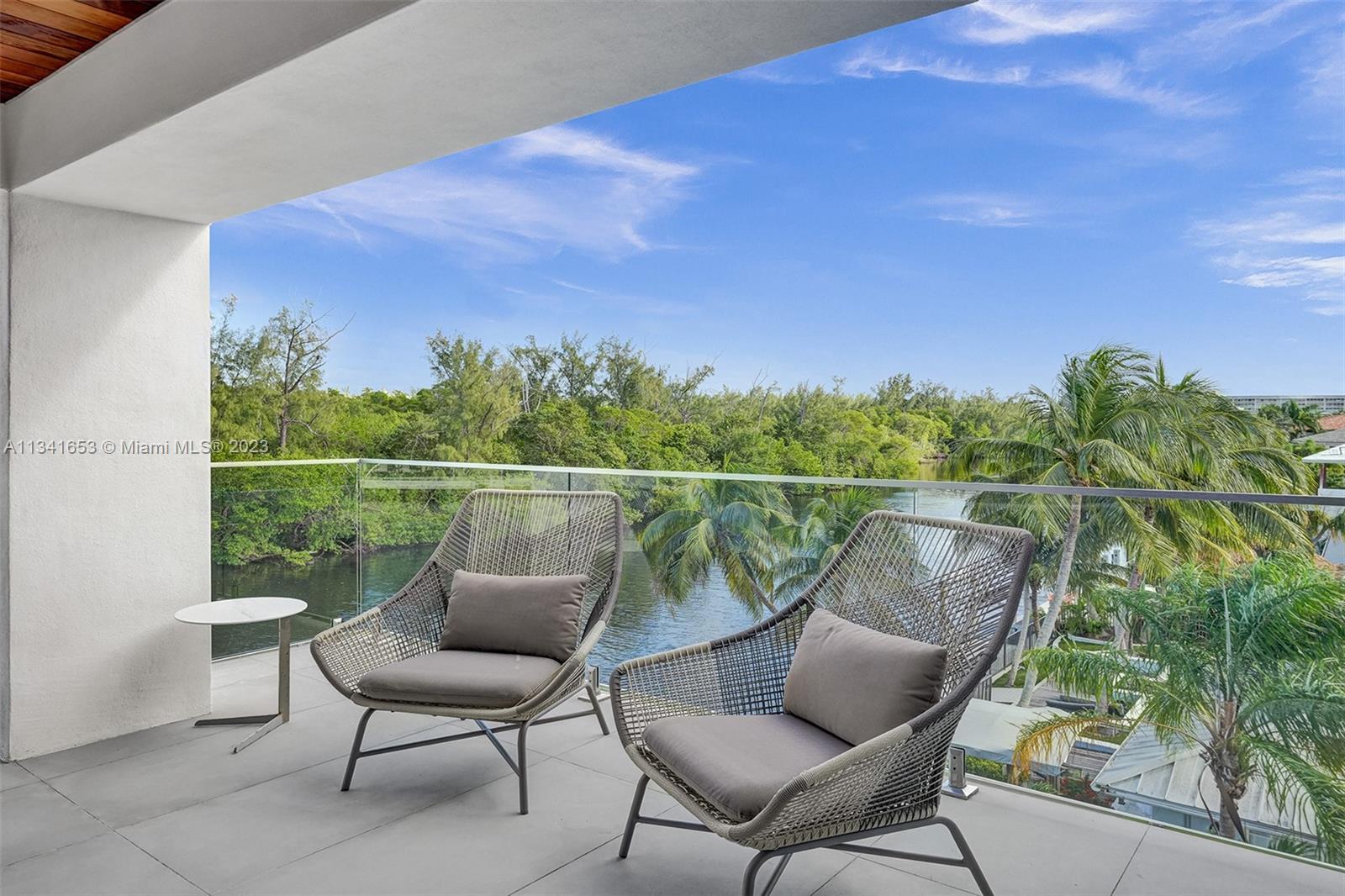 LITTLE HARBOR ON THE HILL - Residential