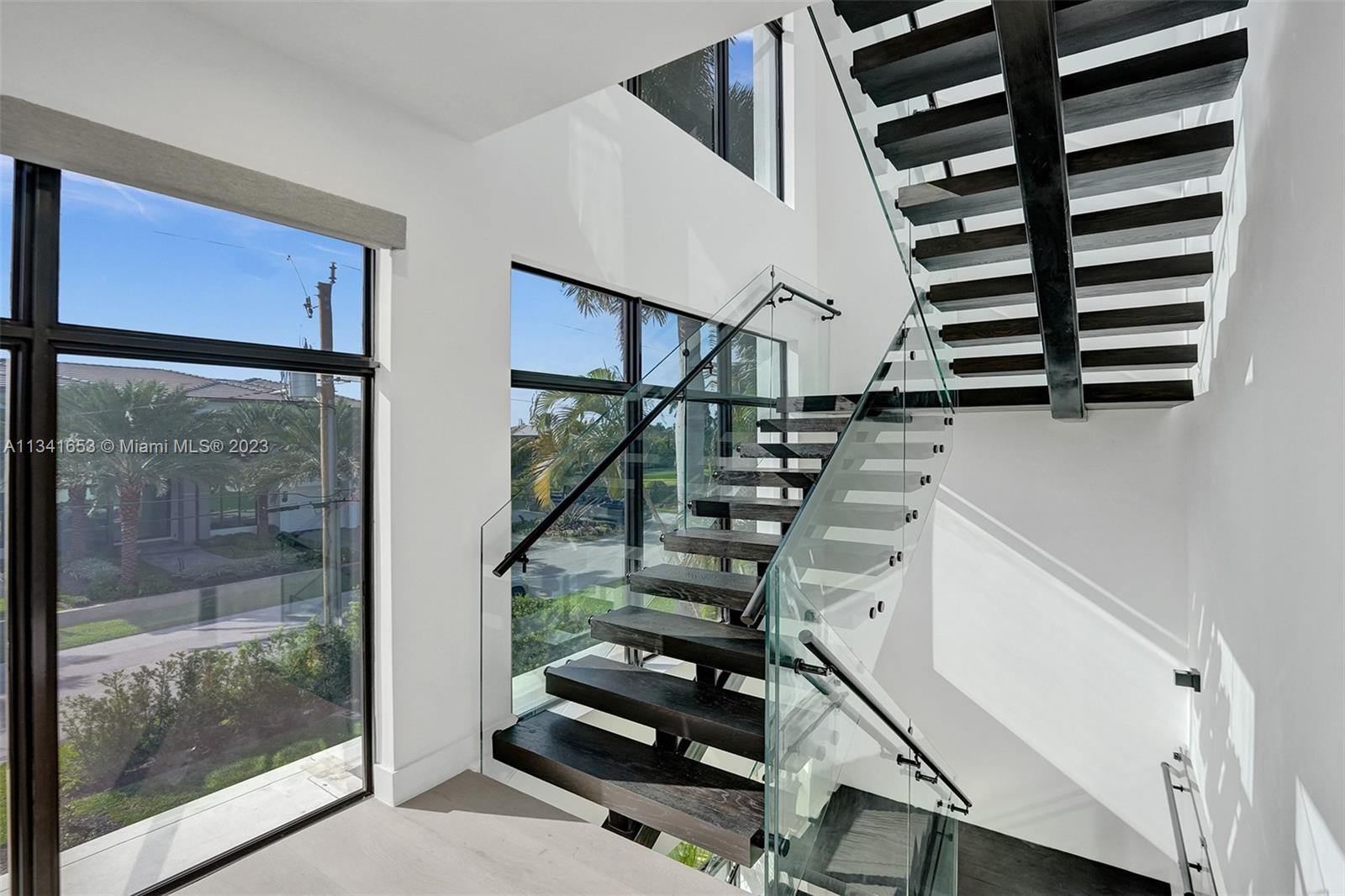 LITTLE HARBOR ON THE HILL - Residential