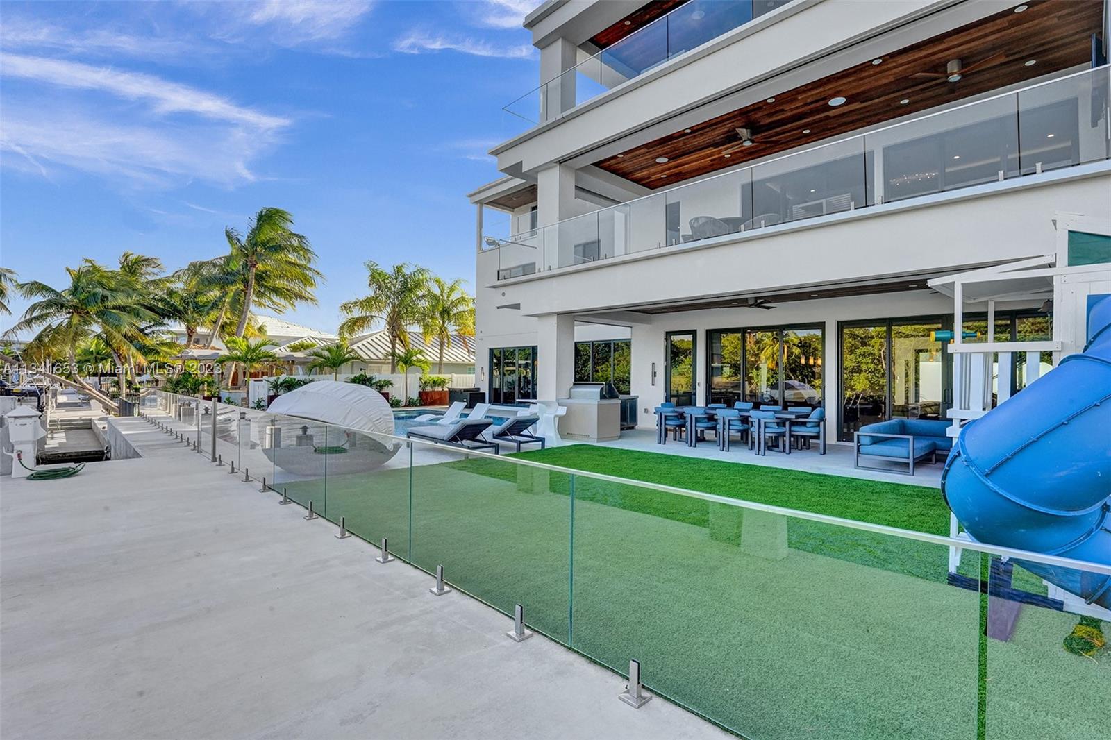 LITTLE HARBOR ON THE HILL - Residential