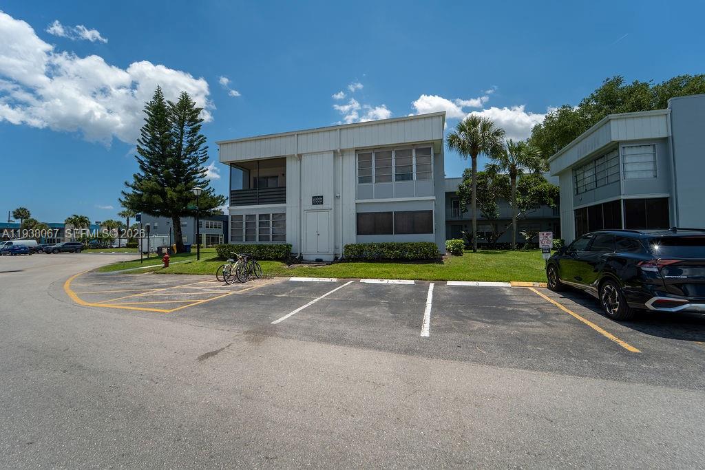 KINGS POINT NORMANDY COND - Residential
