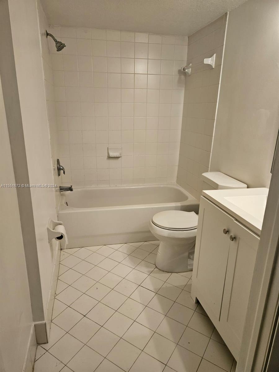 VENETIA GARDENS SOUTH CON - Residential