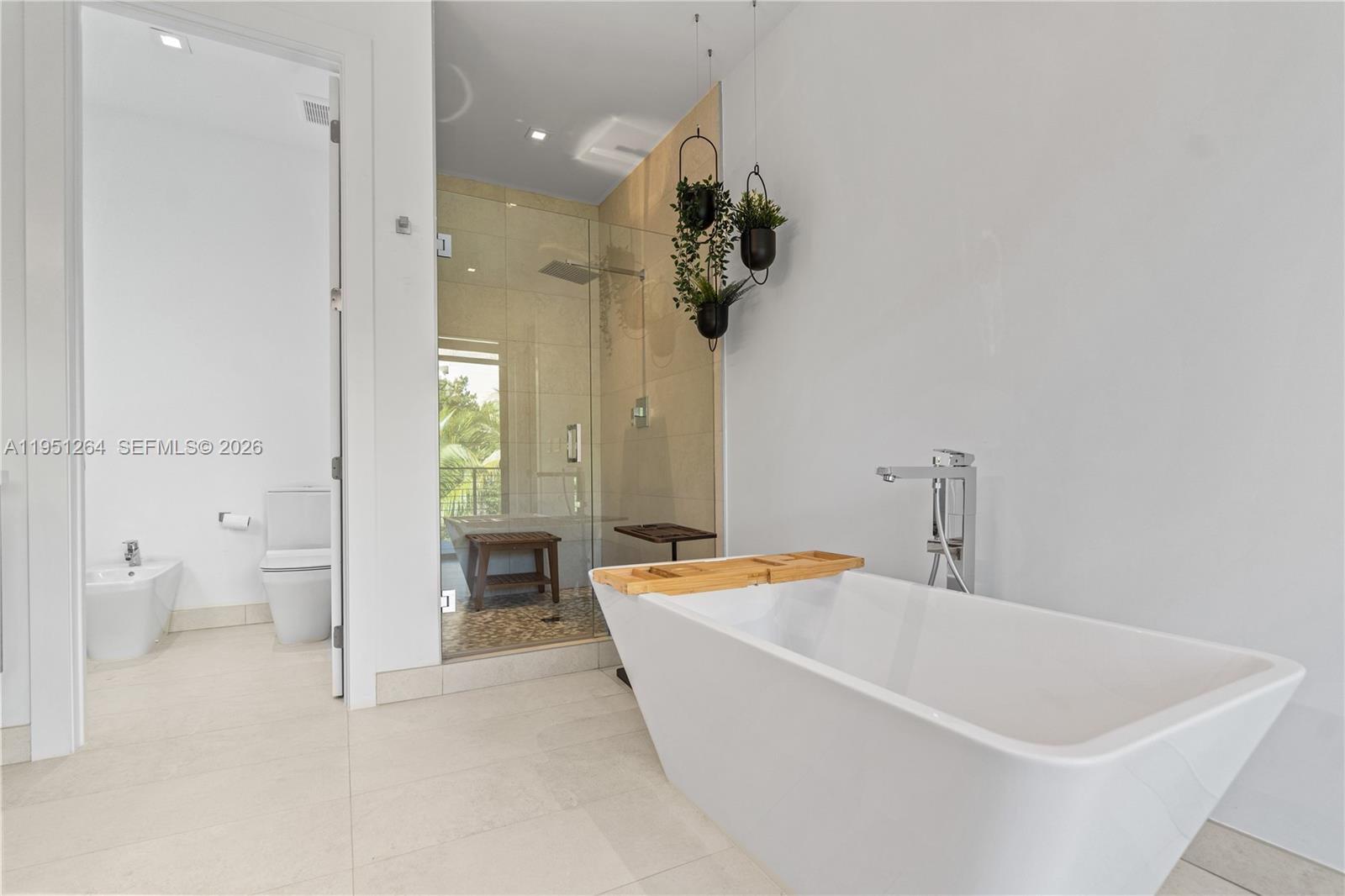 WESTON ESTATES - Residential