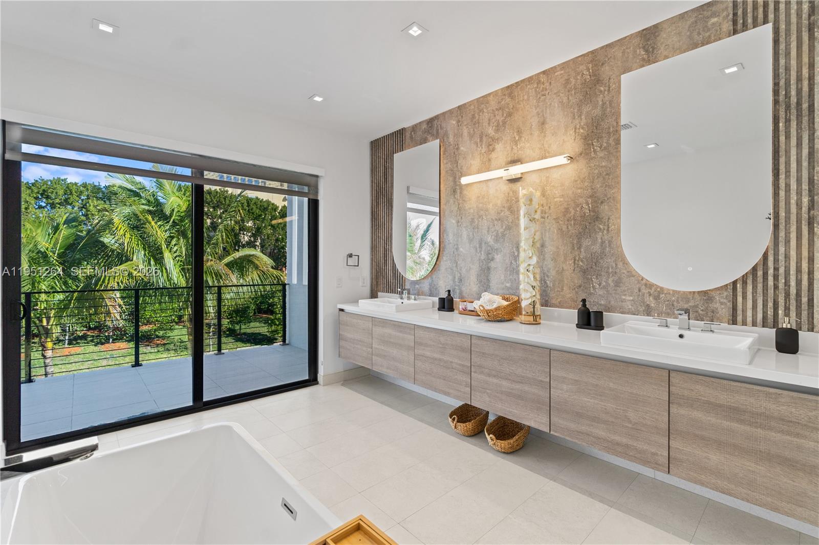 WESTON ESTATES - Residential