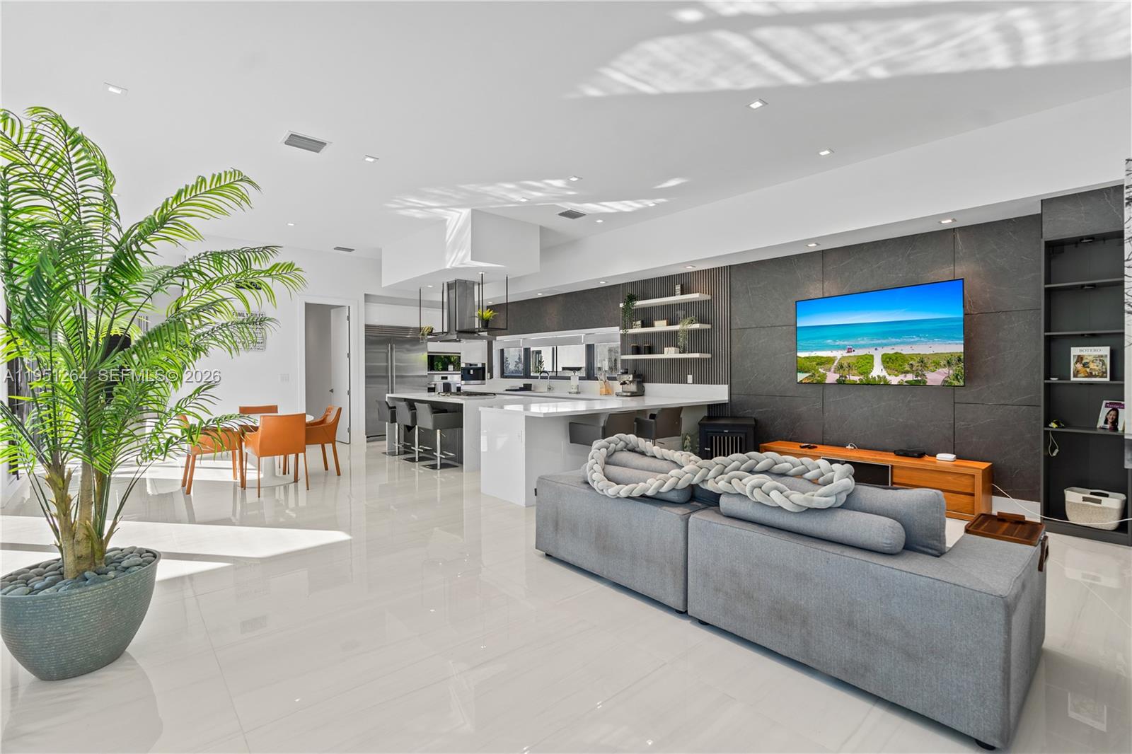 WESTON ESTATES - Residential