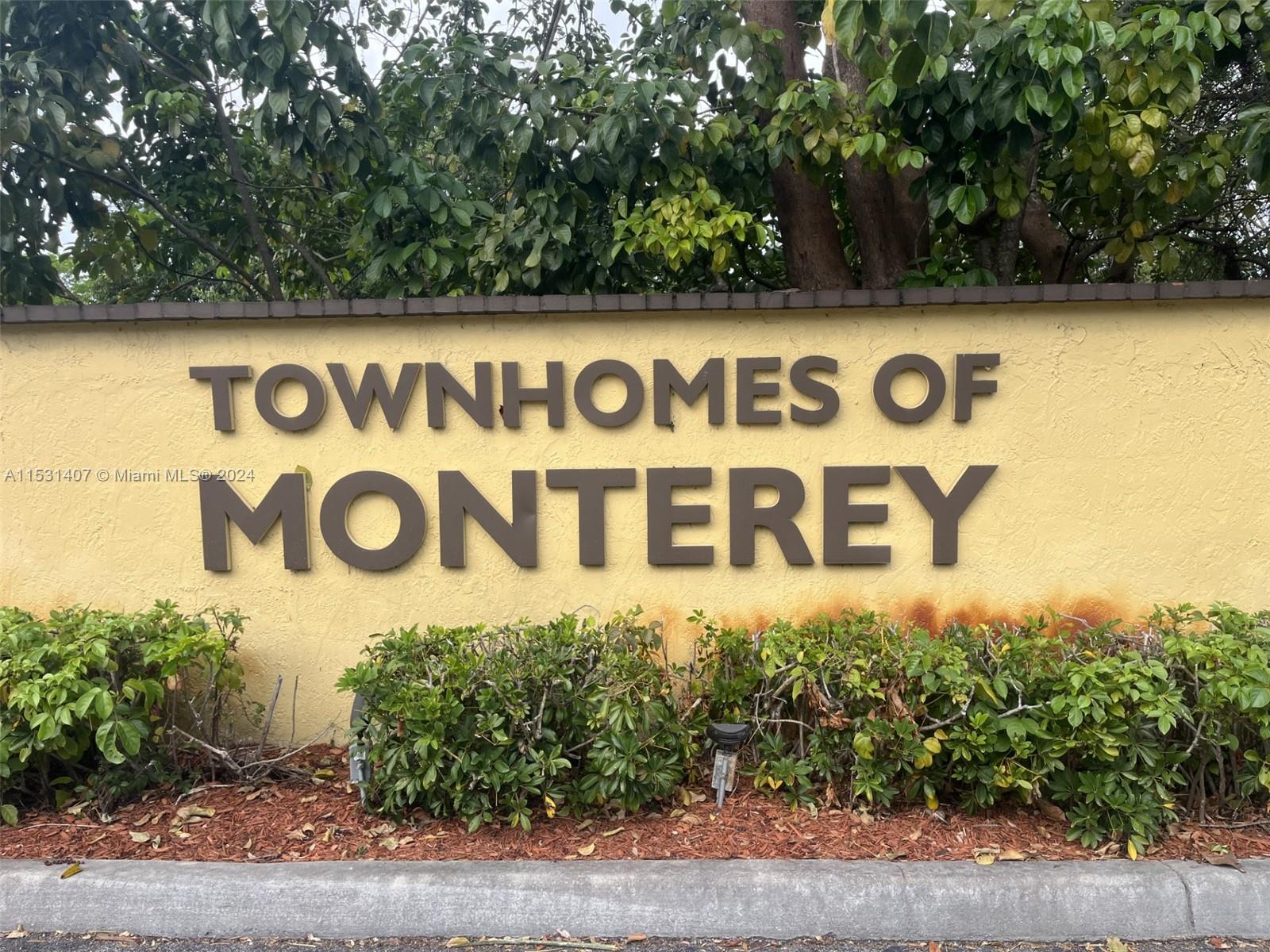 TOWNHOMES OF MONTEREY - Residential