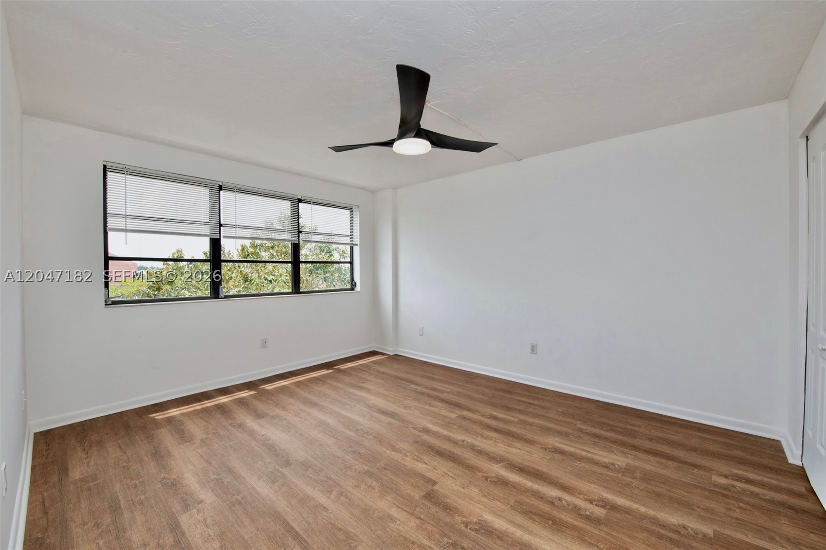 LAKEVIEW OF THE CALF CLUB - Residential Lease