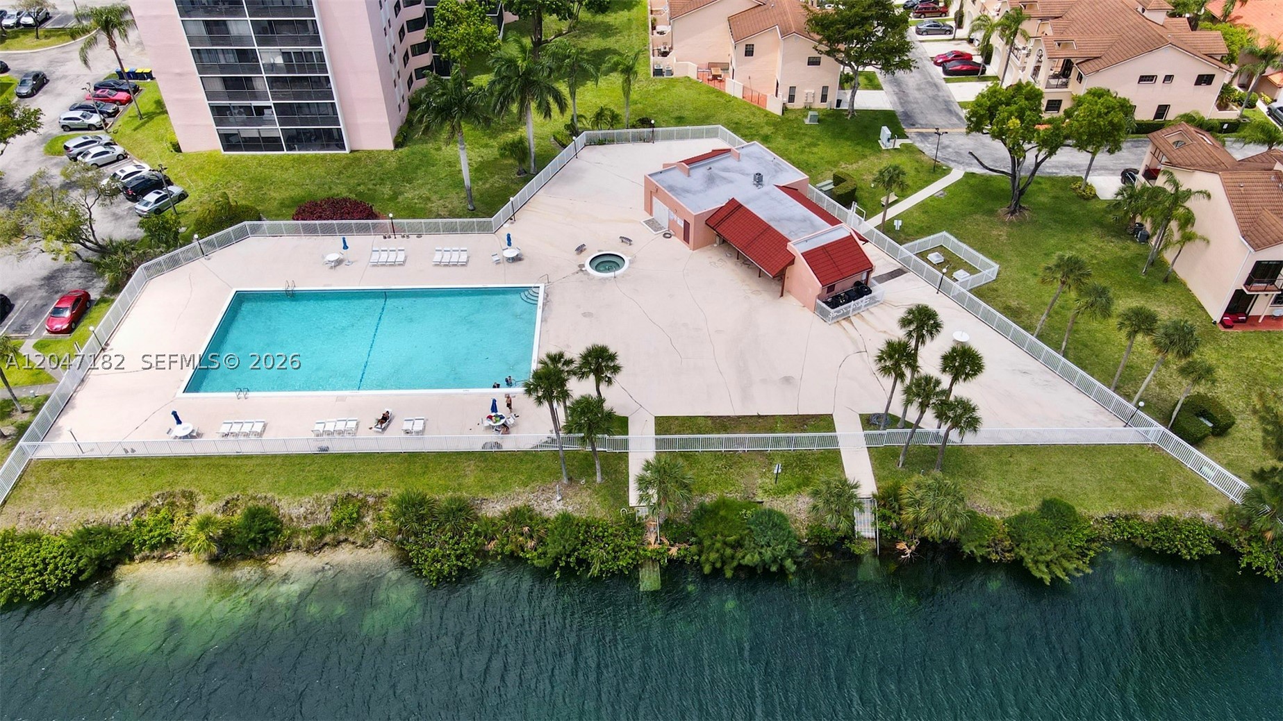 LAKEVIEW OF THE CALF CLUB - Residential Lease