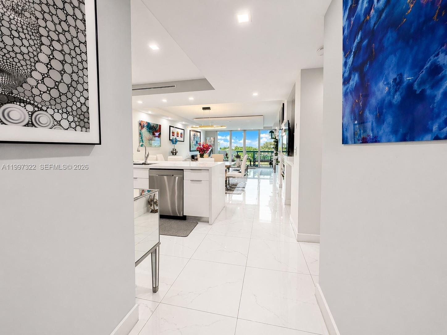 THE PALMS CONDO - Residential