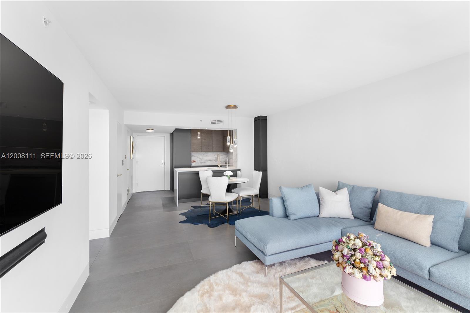 SUNSET HARBOUR SOUTH COND - Residential
