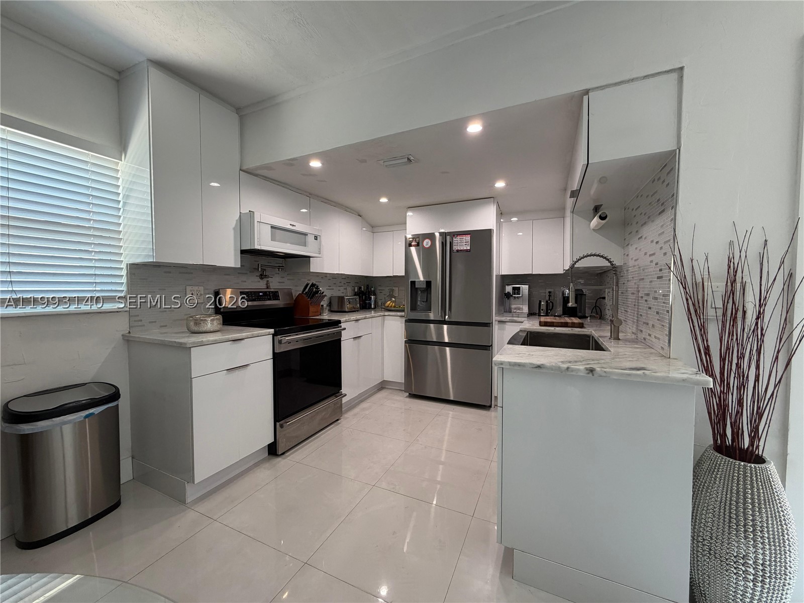 RICHMOND HEIGHTS - Residential