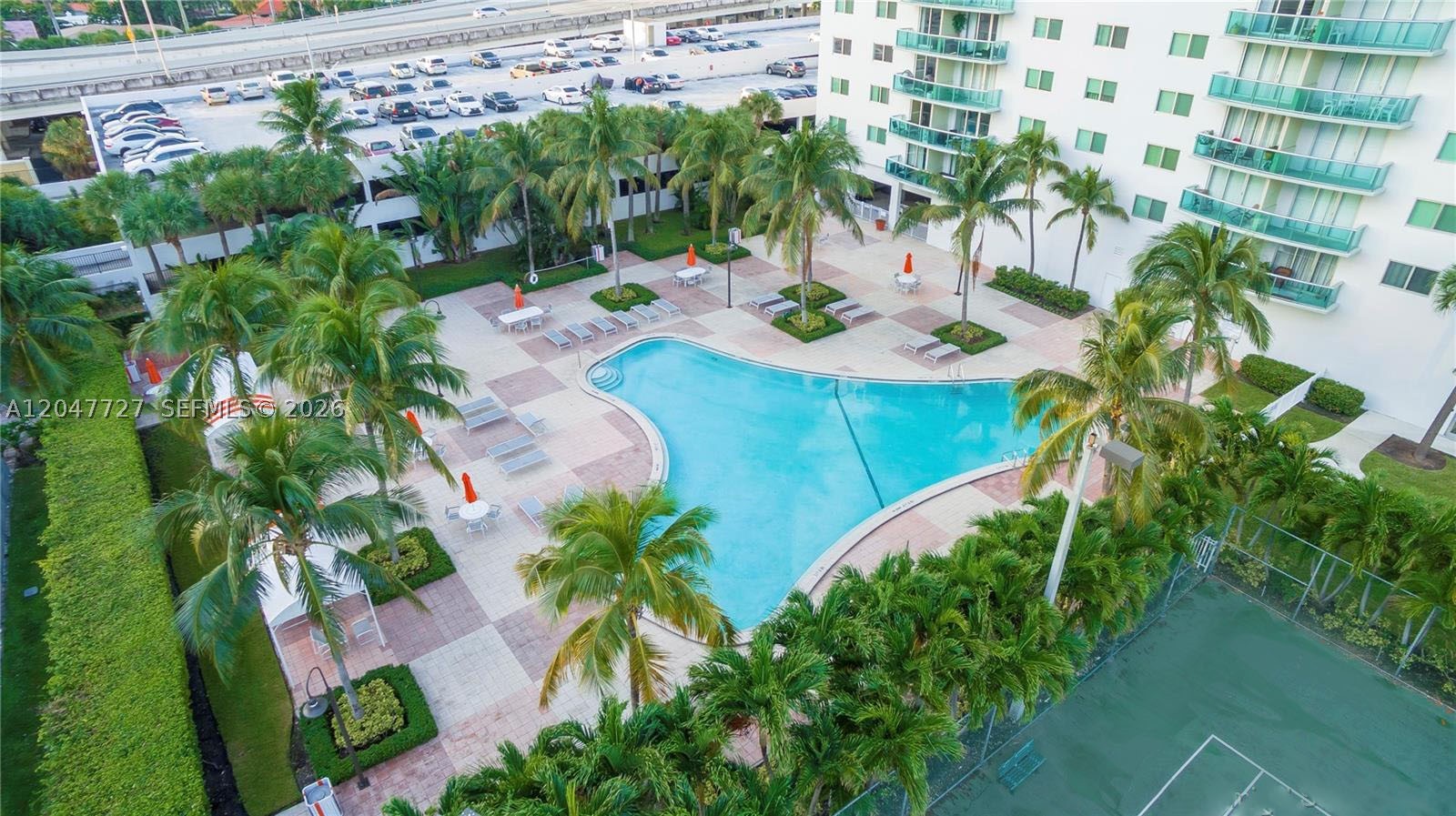 OCEANVIEW BUILDING B COND - Residential